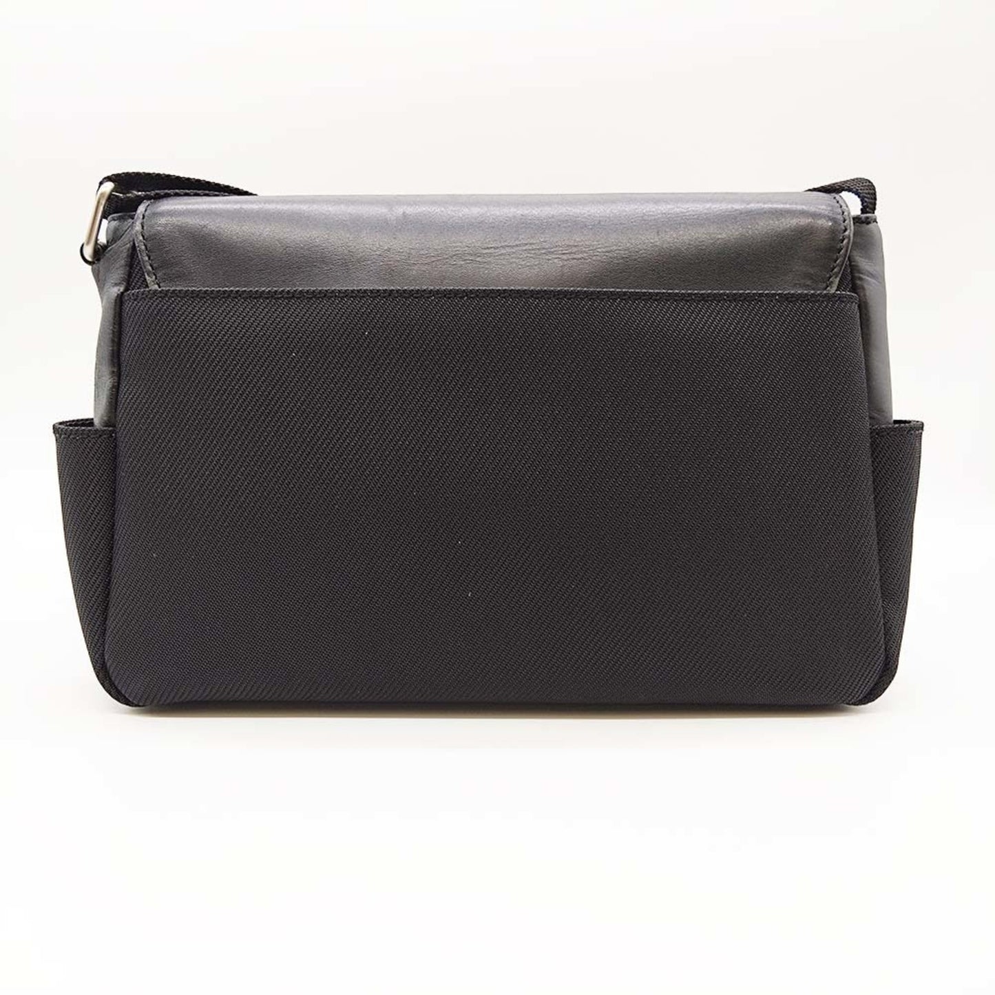 Burberry Nylon Leather Shoulder Bag ()