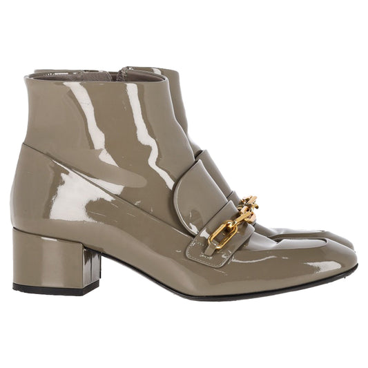 Burberry Chettle Chain-Link Accents Boots in Grey Patent Leather