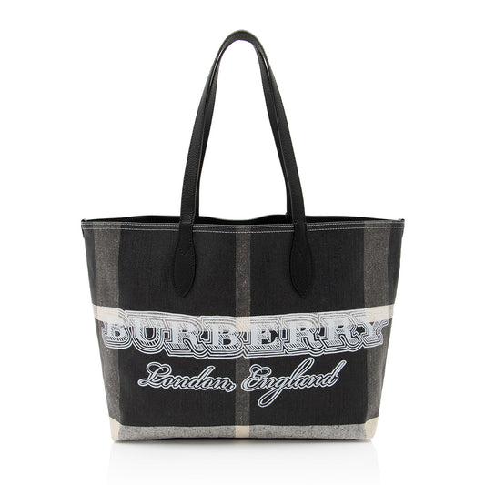 Burberry Mega Check Doodle Medium Tote (SHF-AgRSXK)