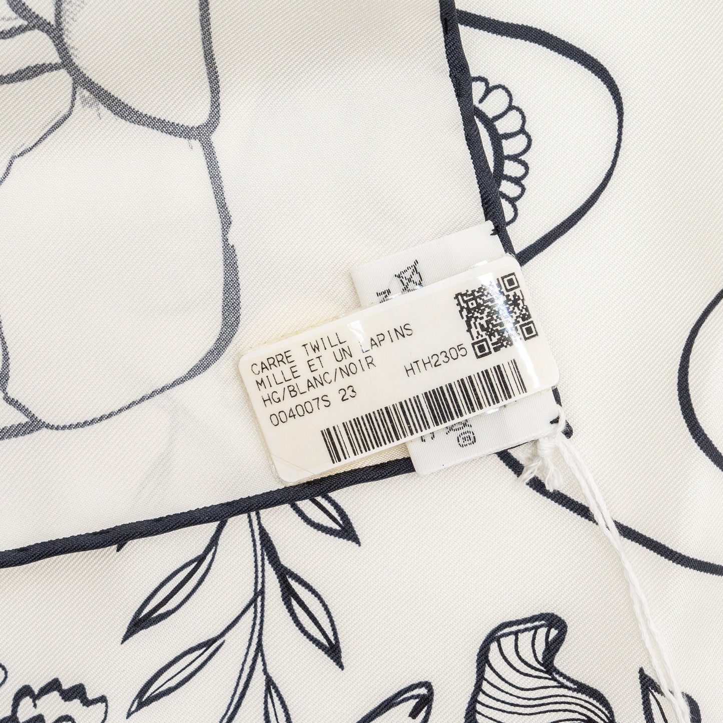 Hermes 90CM silk scarf Mille Et Un Lapins white / black