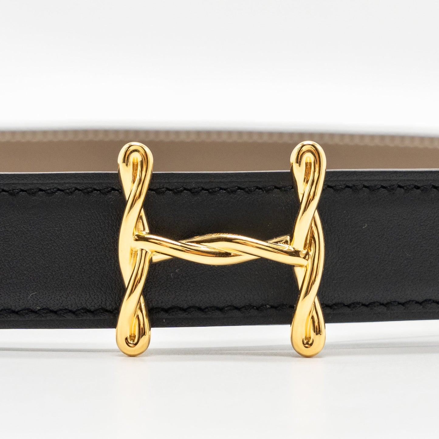 Hermes size 95cm 24mm double sided belt etoupe / black with Gold detailed H buckle Stamp B
