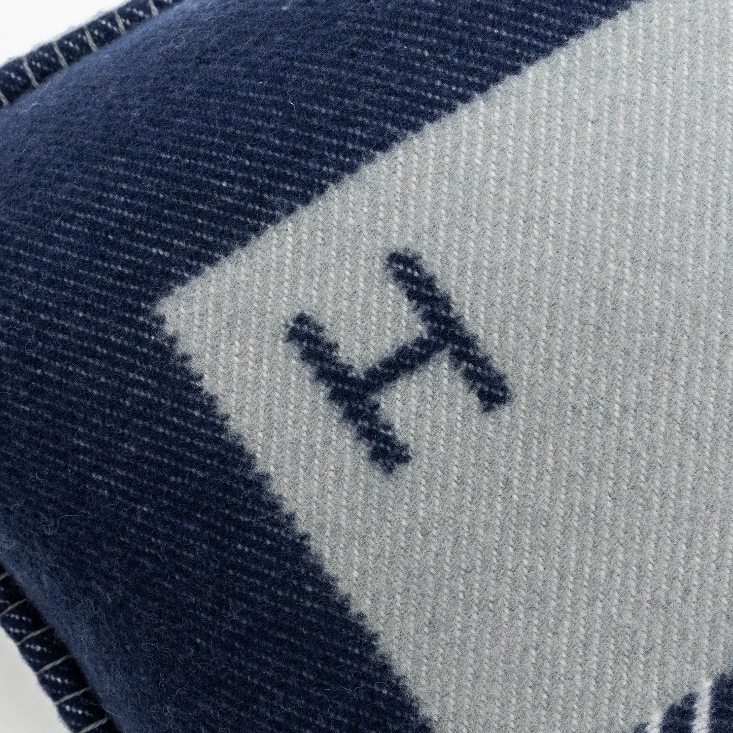 Hermes H Riviera pillow wool / Cashmere marine Multicolour