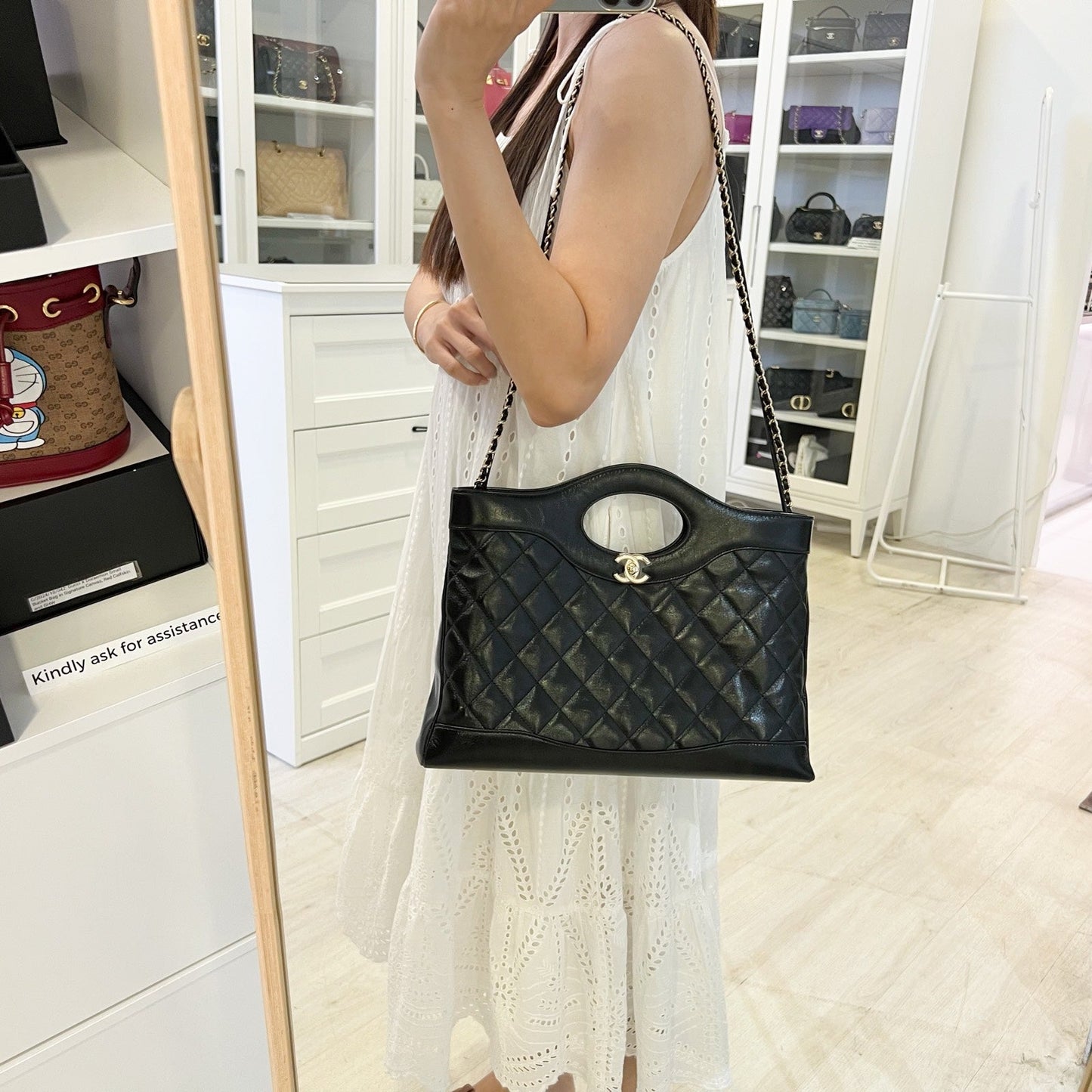 Chanel 31 Medium Shopping Bag in Black Shiny Calfskin and LGHW (Model: AS4854)
