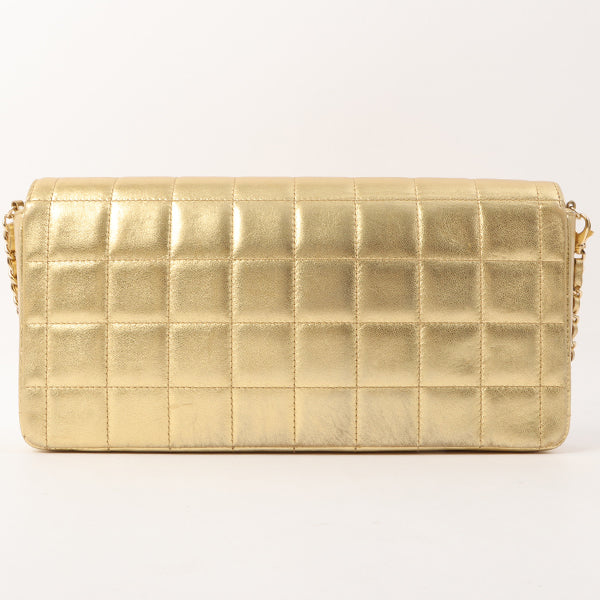 Chanel Around 2002 Made Chocolate Bar Turn-Lock Chain Bag Gold
