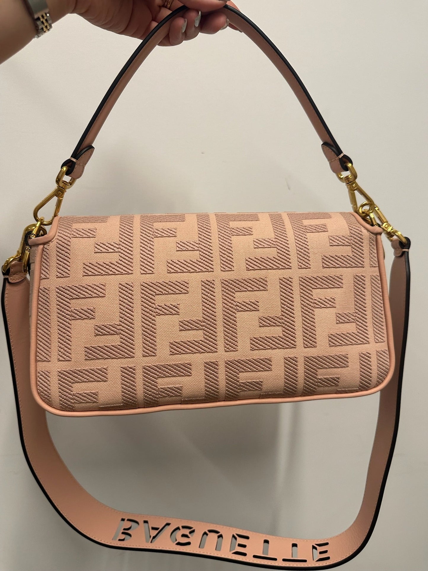 FENDI - Baby Pink Vitello King FF Medium Baguette