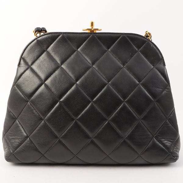 Chanel Around 1997 Made Turn-Lock Metal Clasp Chain Shoulder Bag Black
