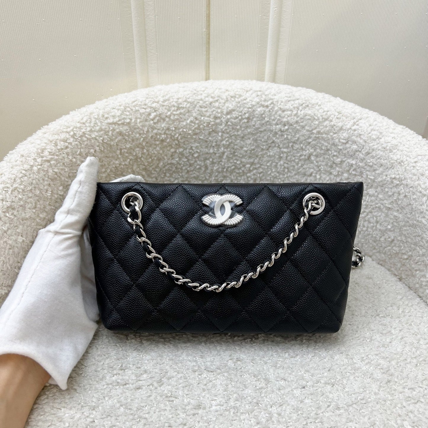 Chanel 25C Mini Clutch with Chain in Black Caviar and SHW (Model: AP4417)