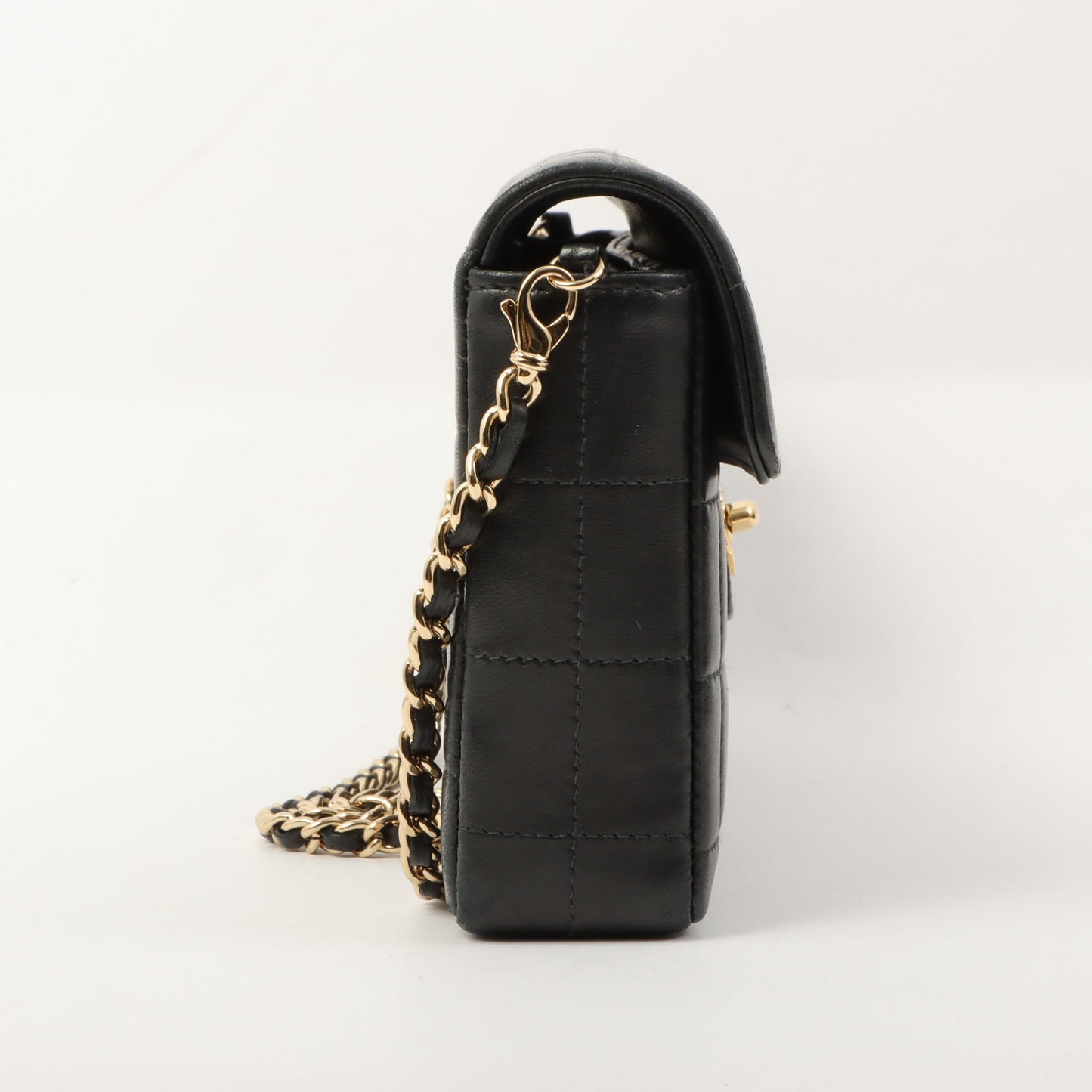 Chanel Around 2002 Made Chocolate Bar Turn-Lock Chain Bag Black