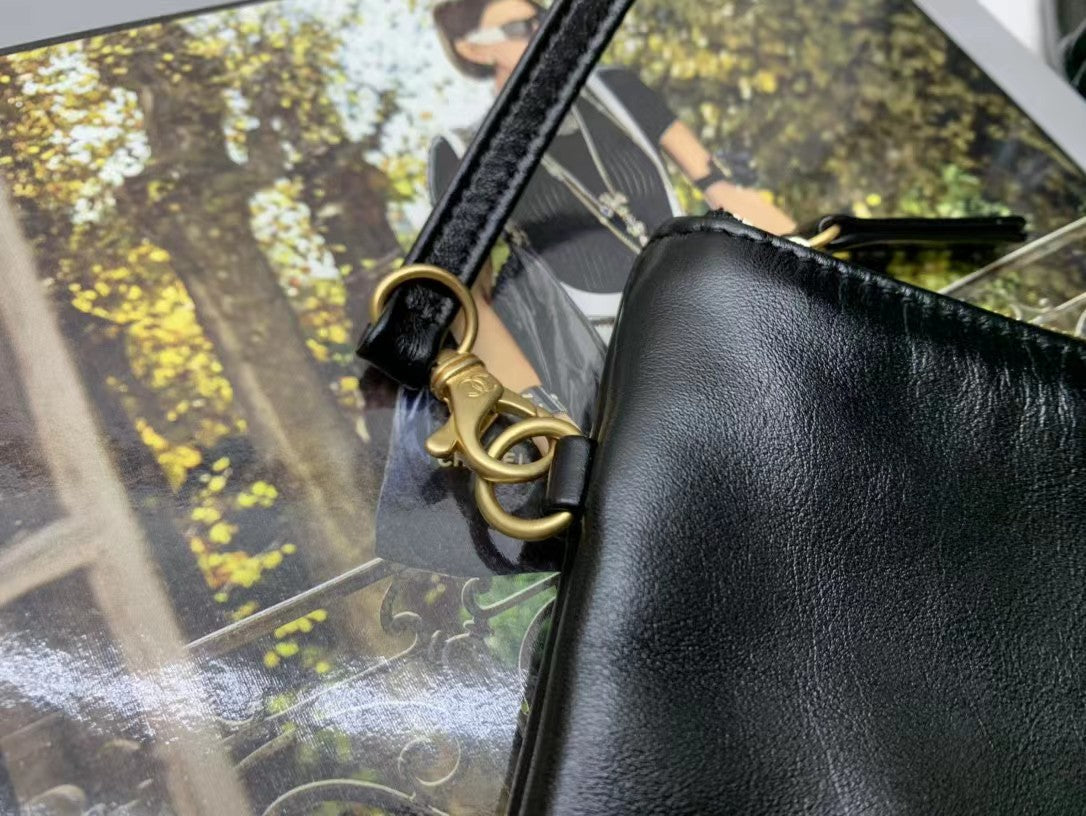 CHANEL HOBO BAG 22 BLACK LAMBSKIN GOLD HARDWARE