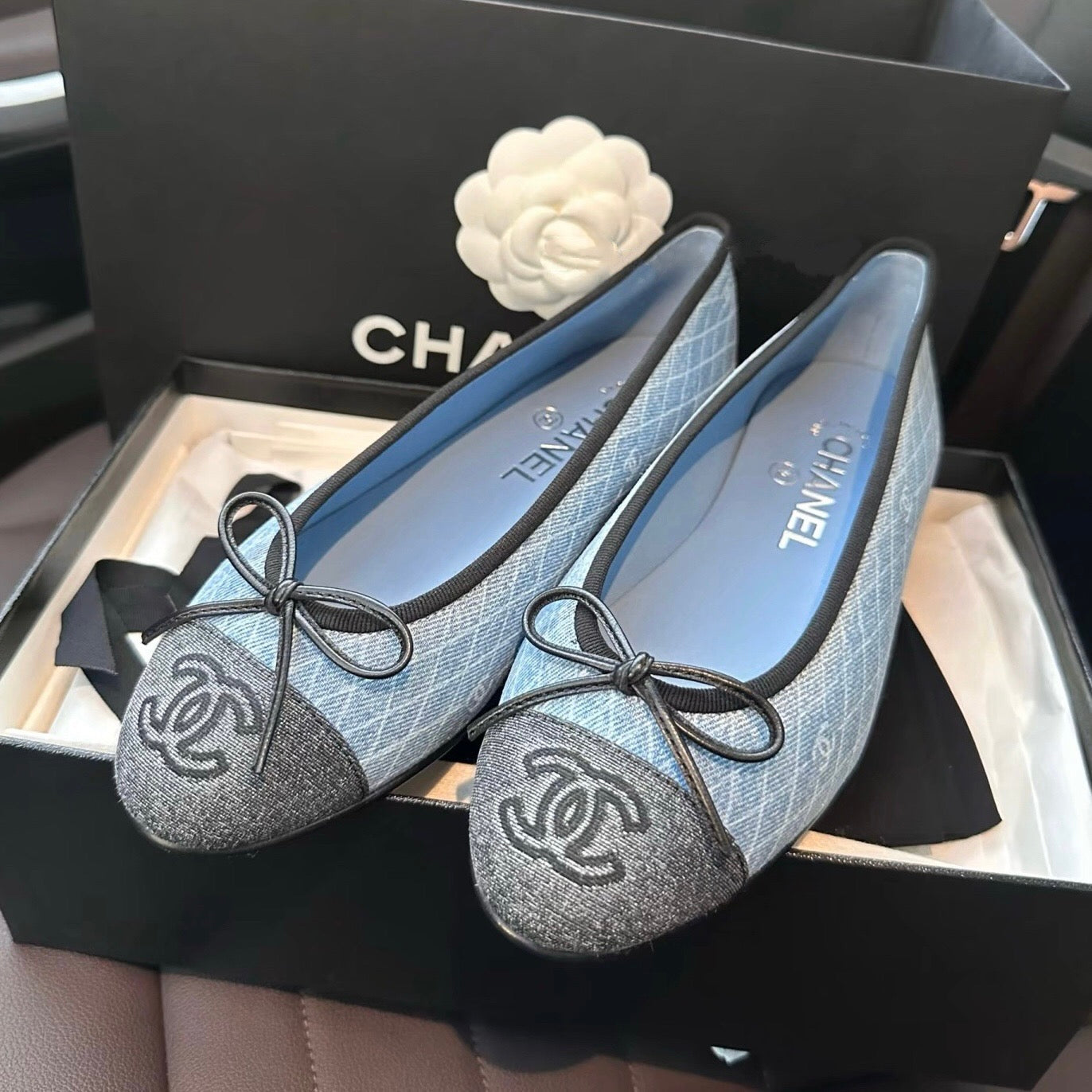 CHANEL 25 Ballet Flat Blue Denim White Quilted