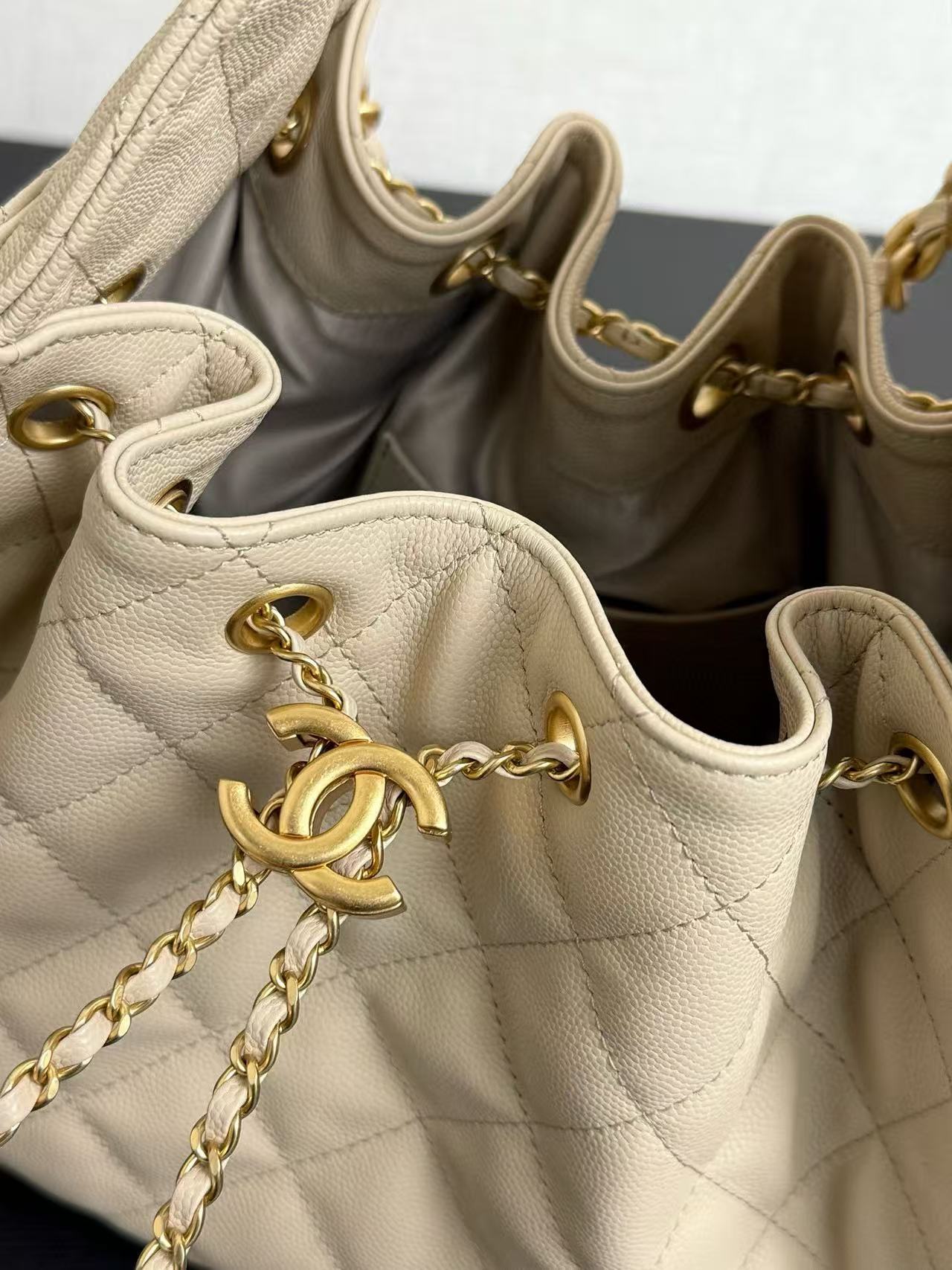 CHANEL 25C Hobo Bag 30cm Beige Grained Calfskin