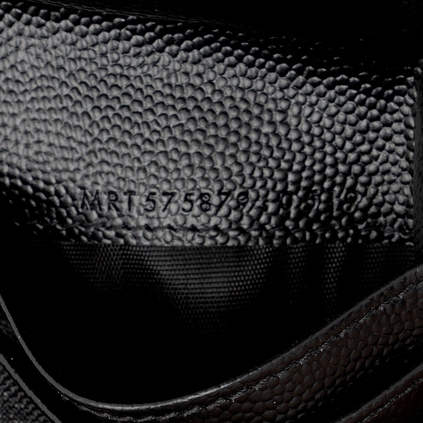 Saint Laurent Matelasse Grain de Poudre Monogram Zipper Card Case (SHF-JO7h9S)