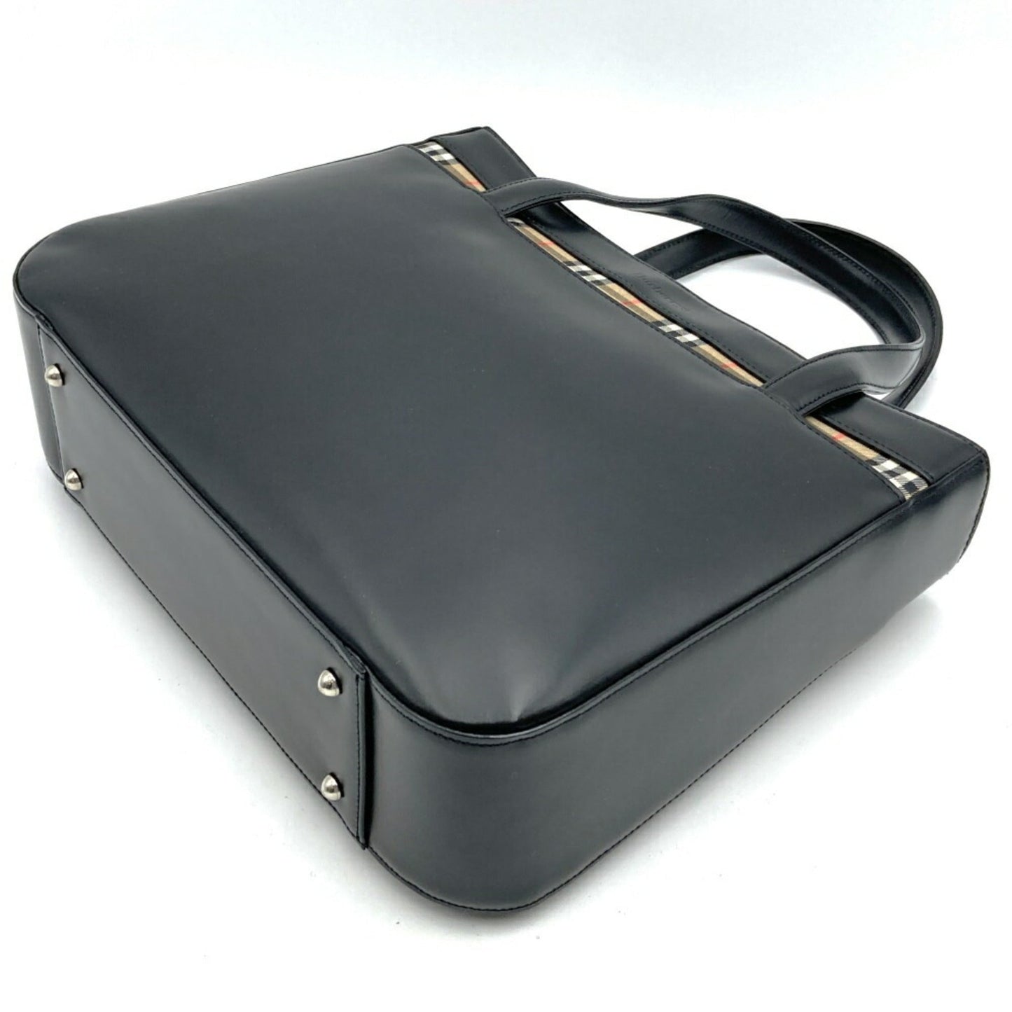 Burberry Burberrys Leather Handbag ()