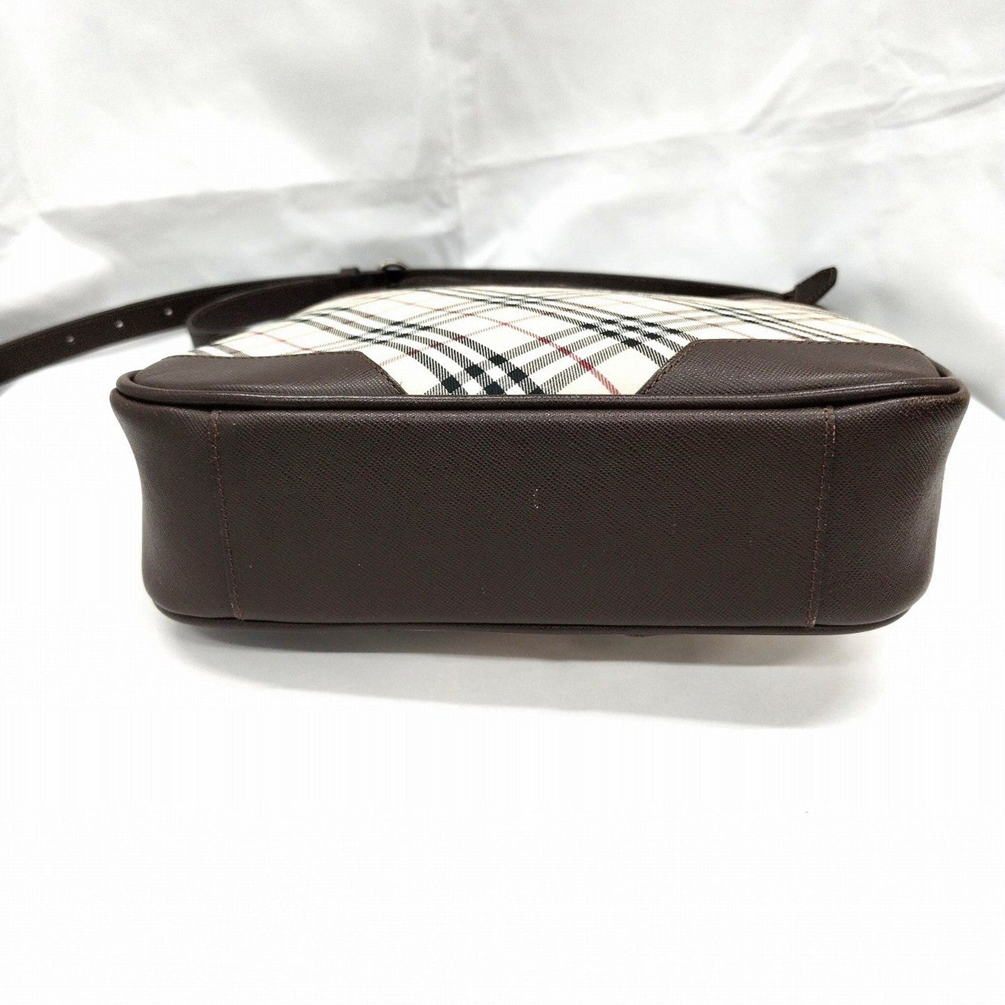 Burberry Nylon Leather Shoulder Bag ()