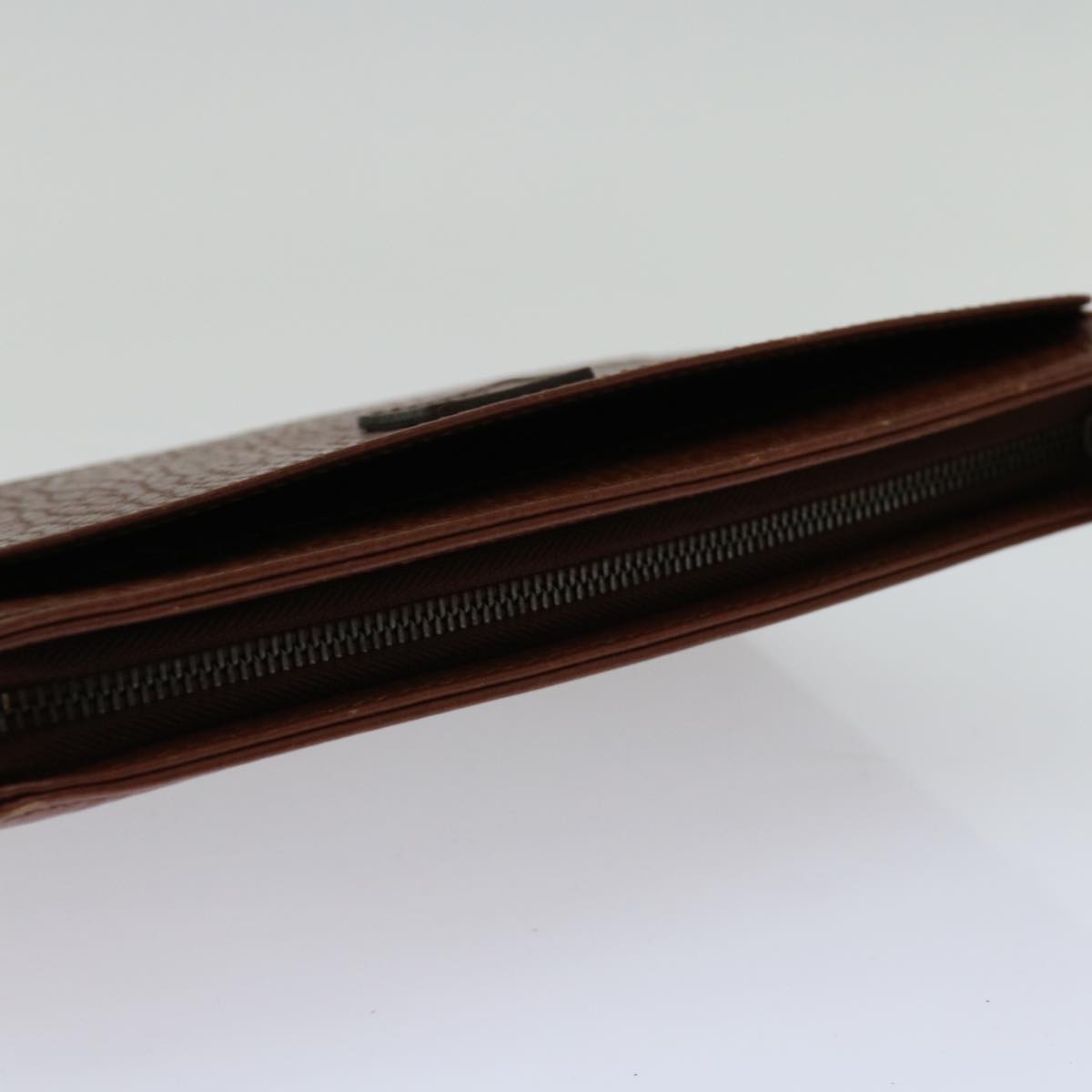 Burberry Leather Clutch Bag ()
