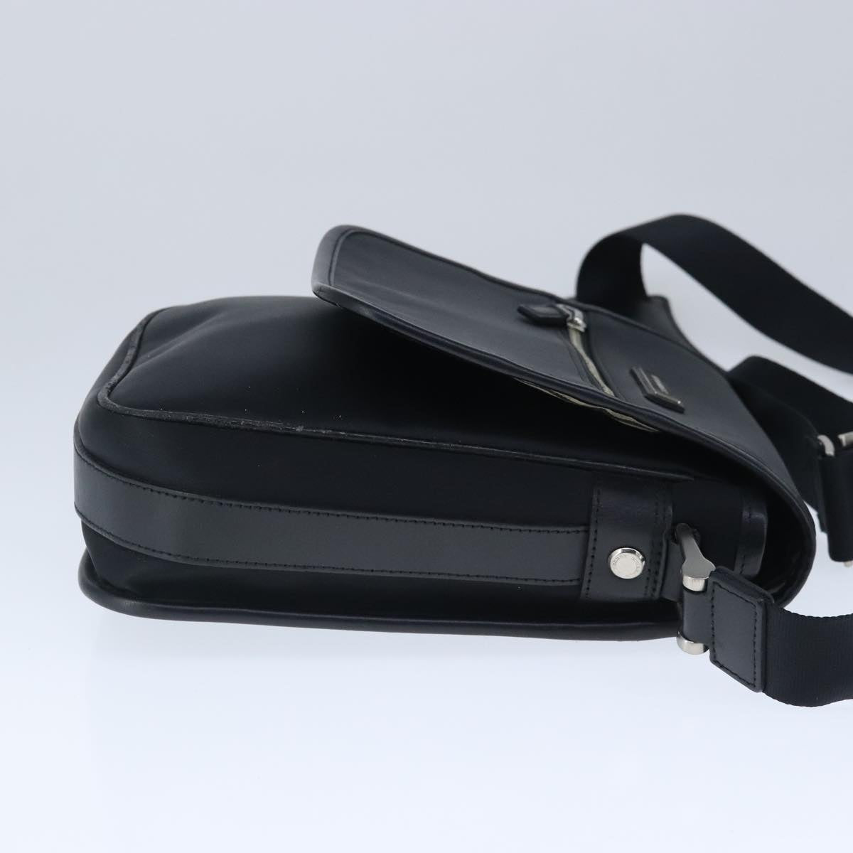 Burberry Synthetic Shoulder Bag ()
