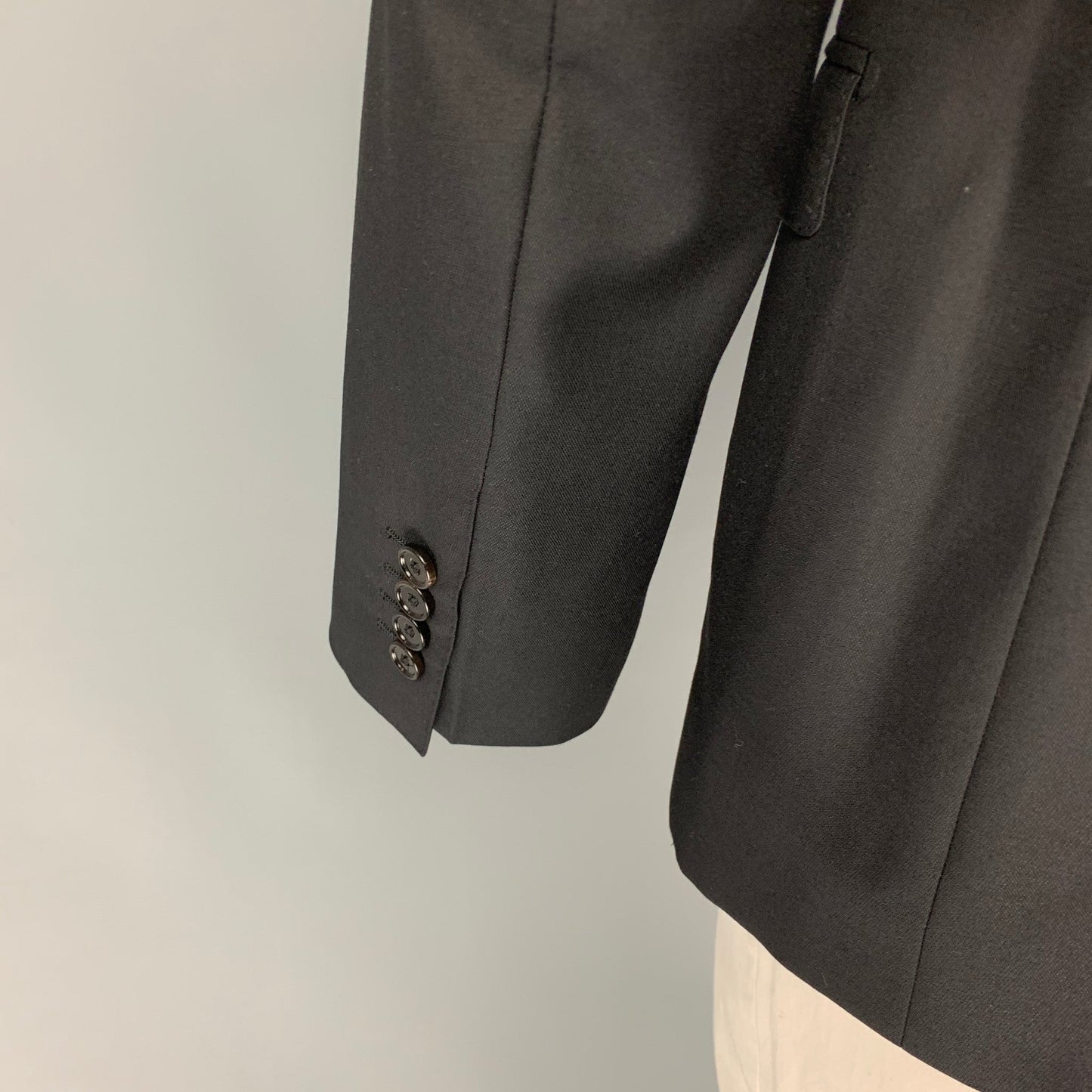 DOLCE & GABBANA Size 44 Black Wool Blend Peak Lapel Sport Coat