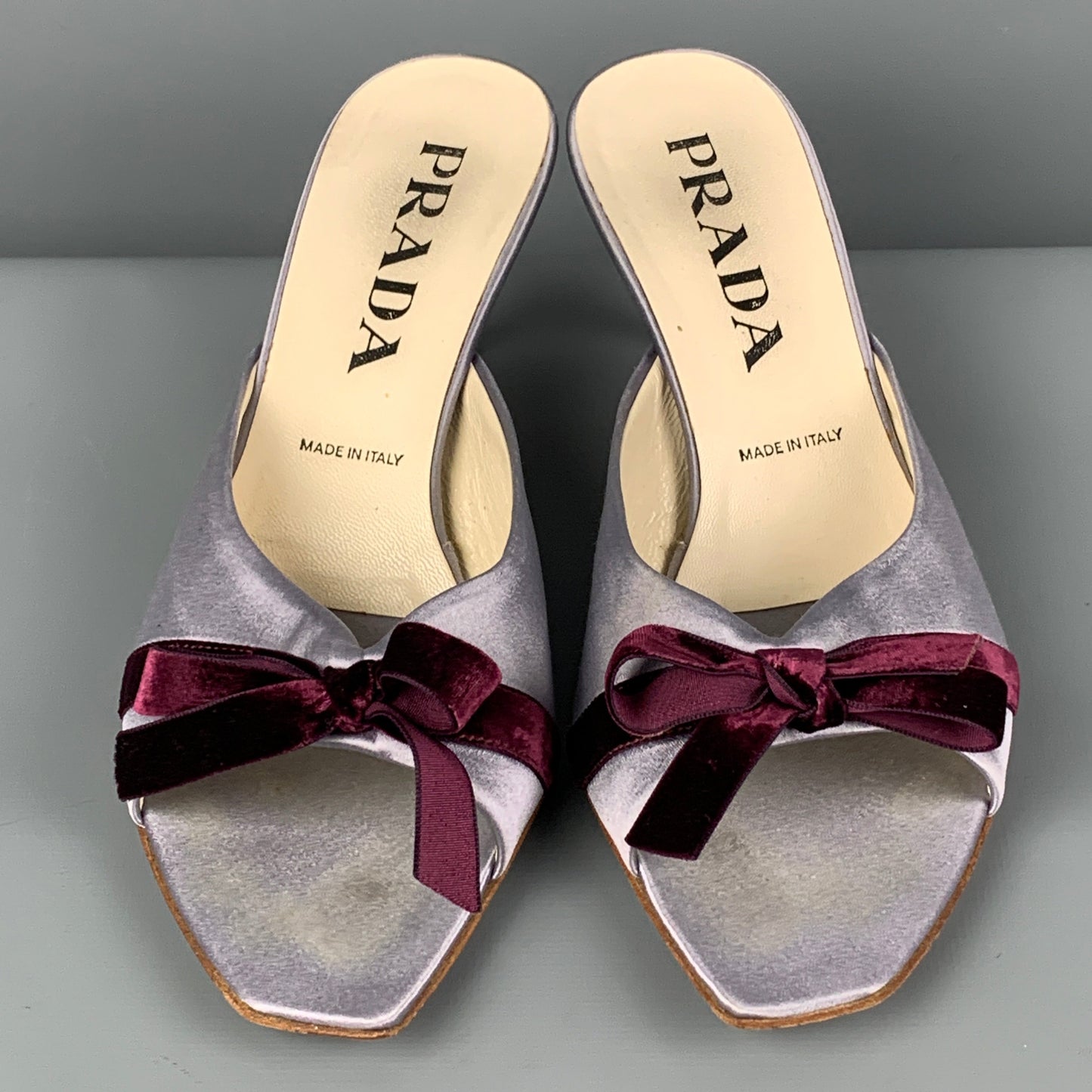 PRADA Size 5.5 Lavender Silk Mules Bow Sandals