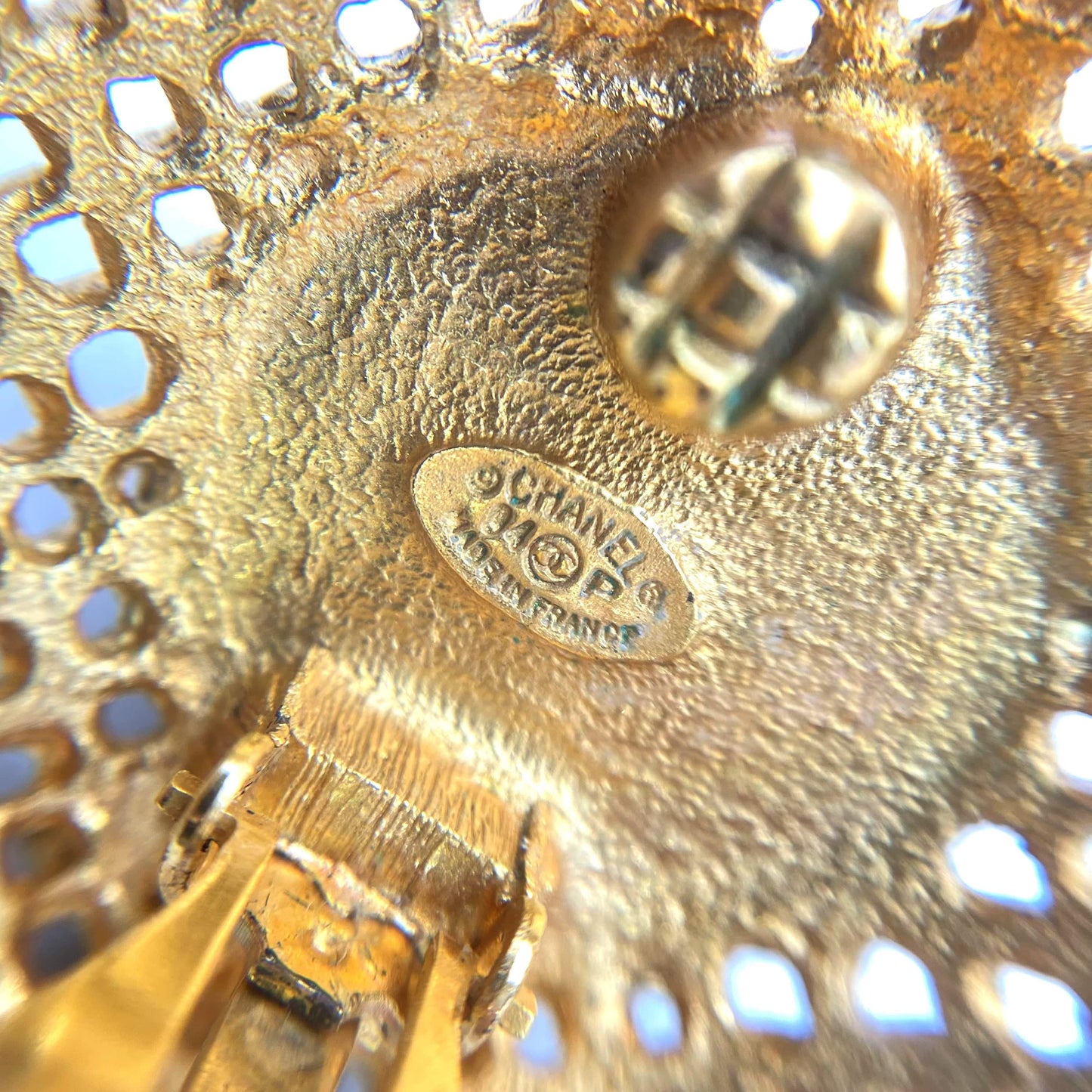 Chanel Vintage Earrings (Clip-On) Weave CC Tiger Eye 94P 90240938