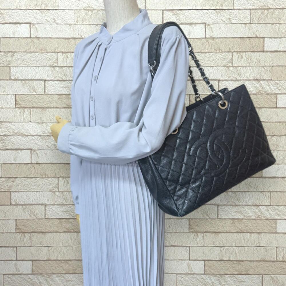 Black Leather Chanel Tote