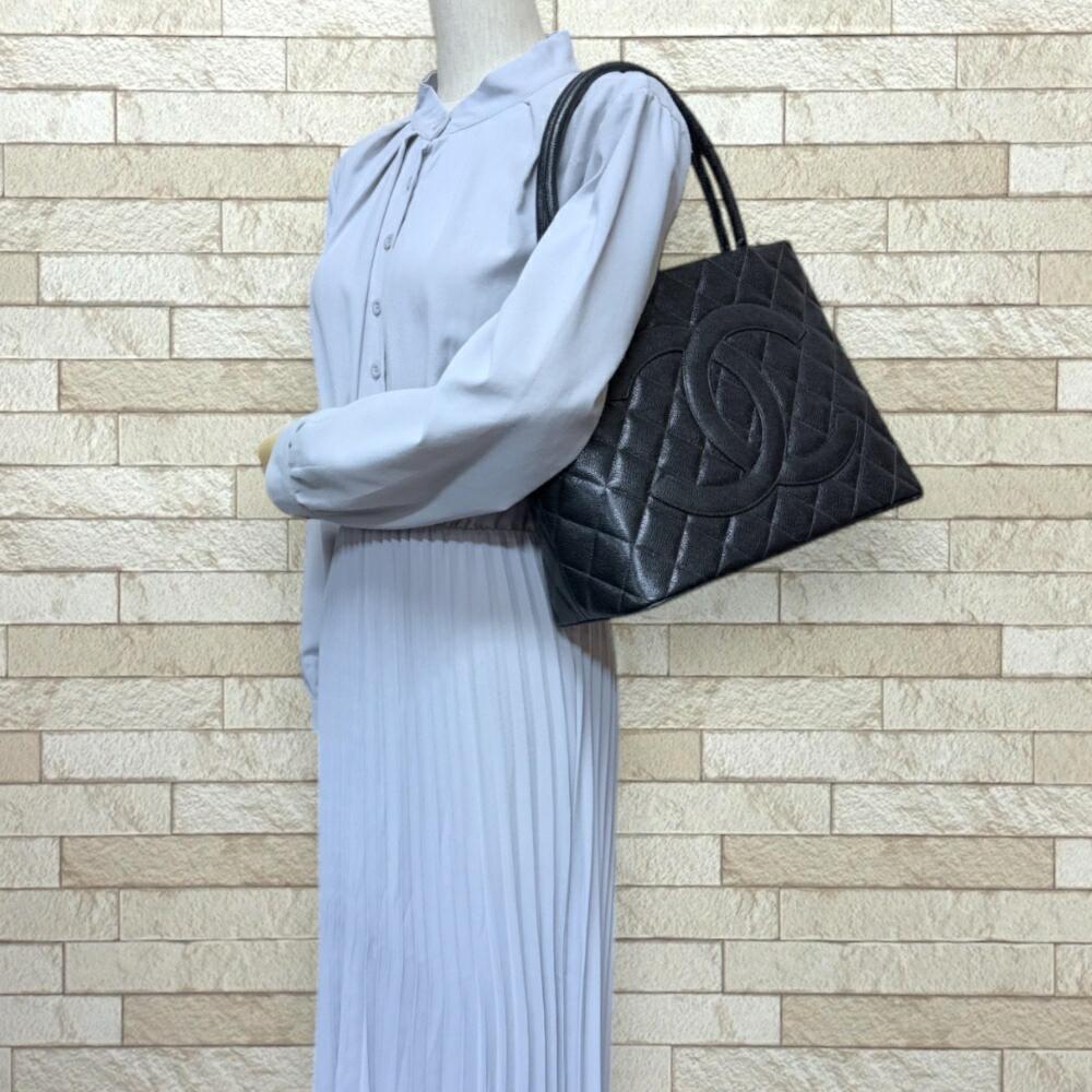 Black Leather Chanel Tote