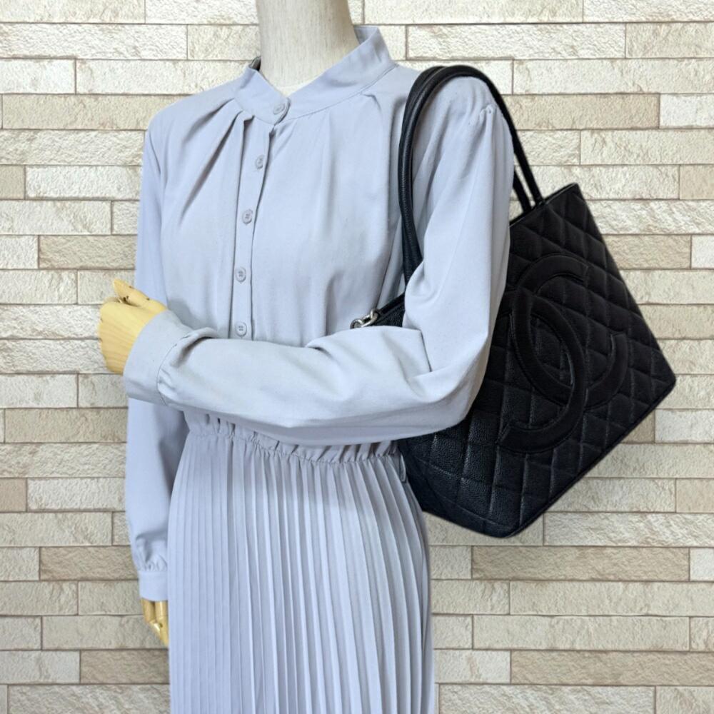 Black Leather Chanel Tote