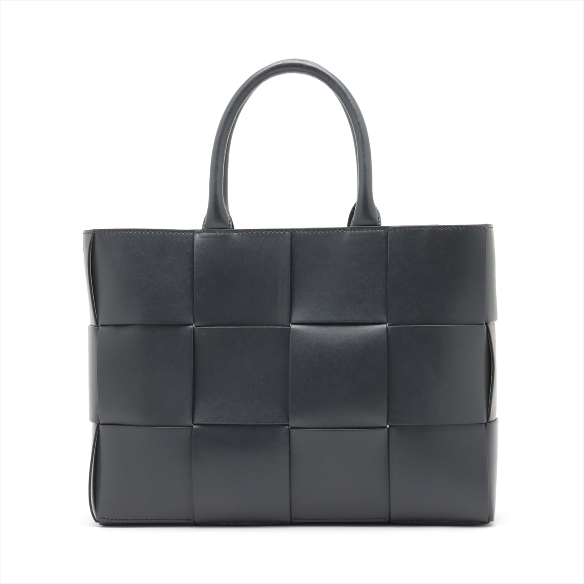 Bottega Veneta Maxine Introduction The Alcoholic Leather Tote Bag Black