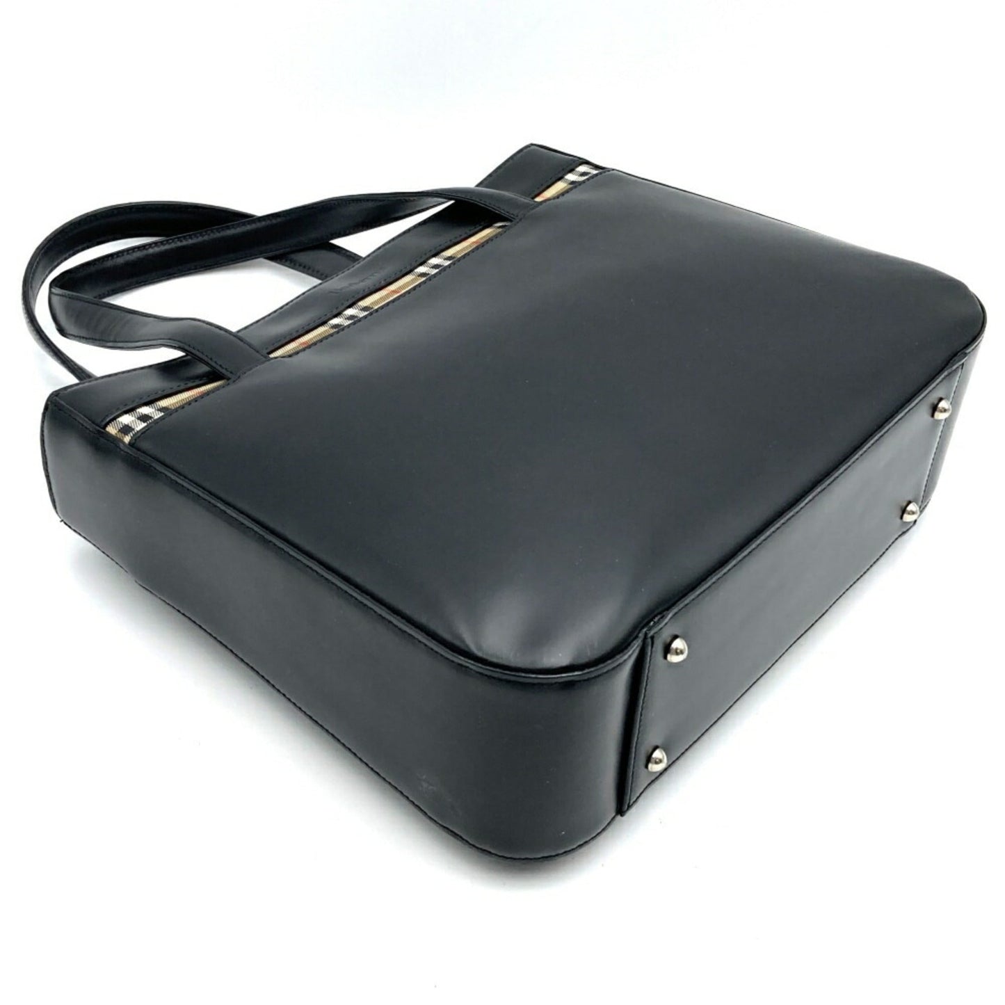 Burberry Burberrys Leather Handbag ()
