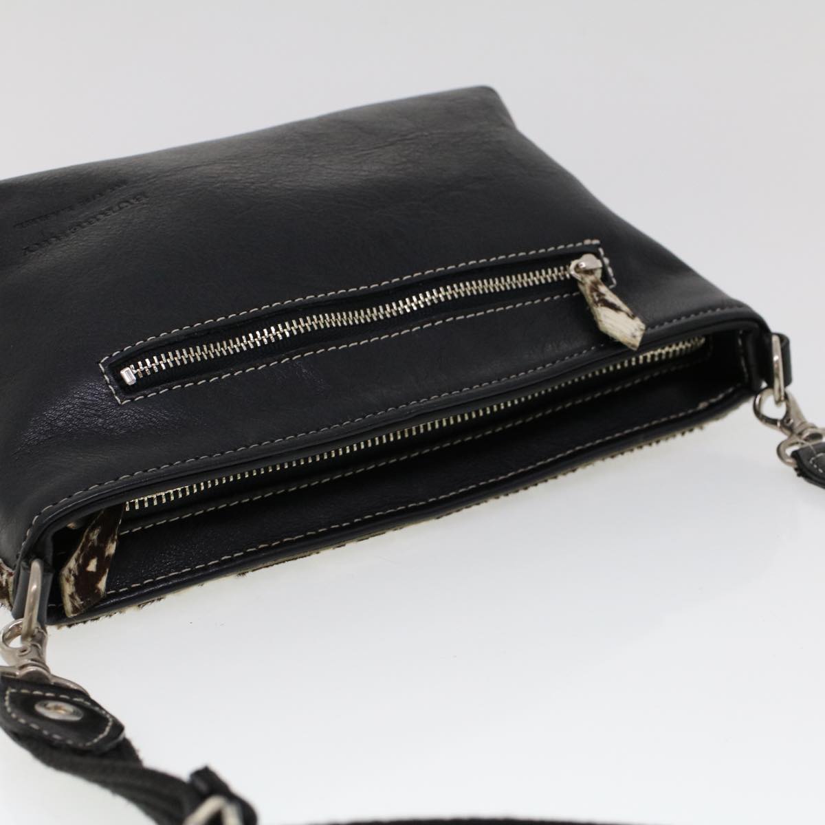 Burberry Leather Shoulder Bag ()