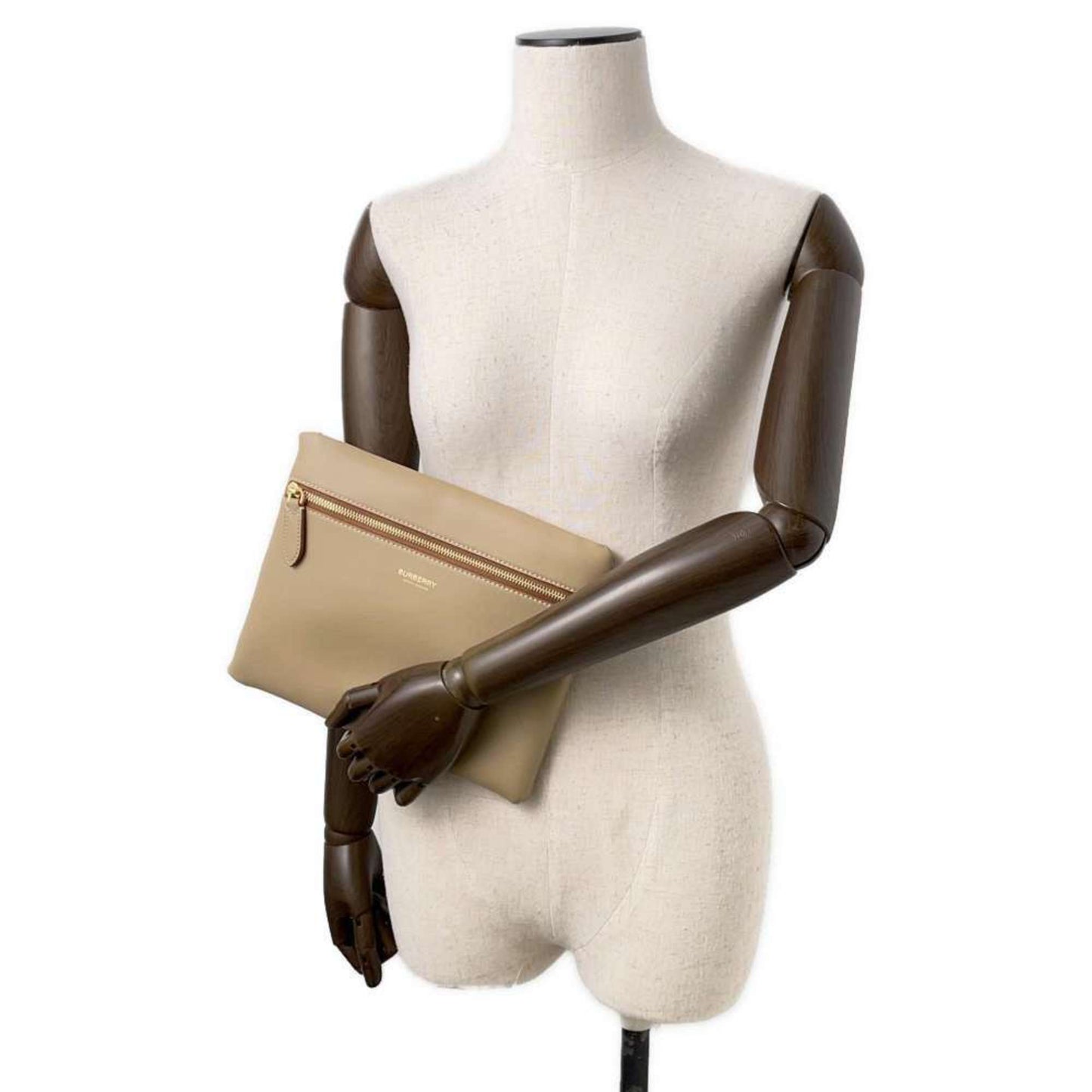 Burberry Leather Clutch Bag Pouch ()