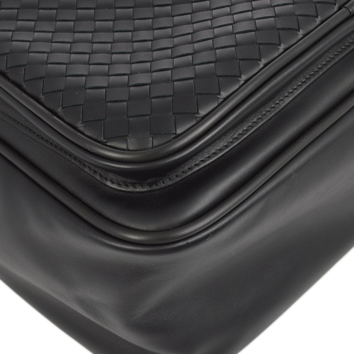 Bottega Veneta Black Intrecciato Travel Handbag