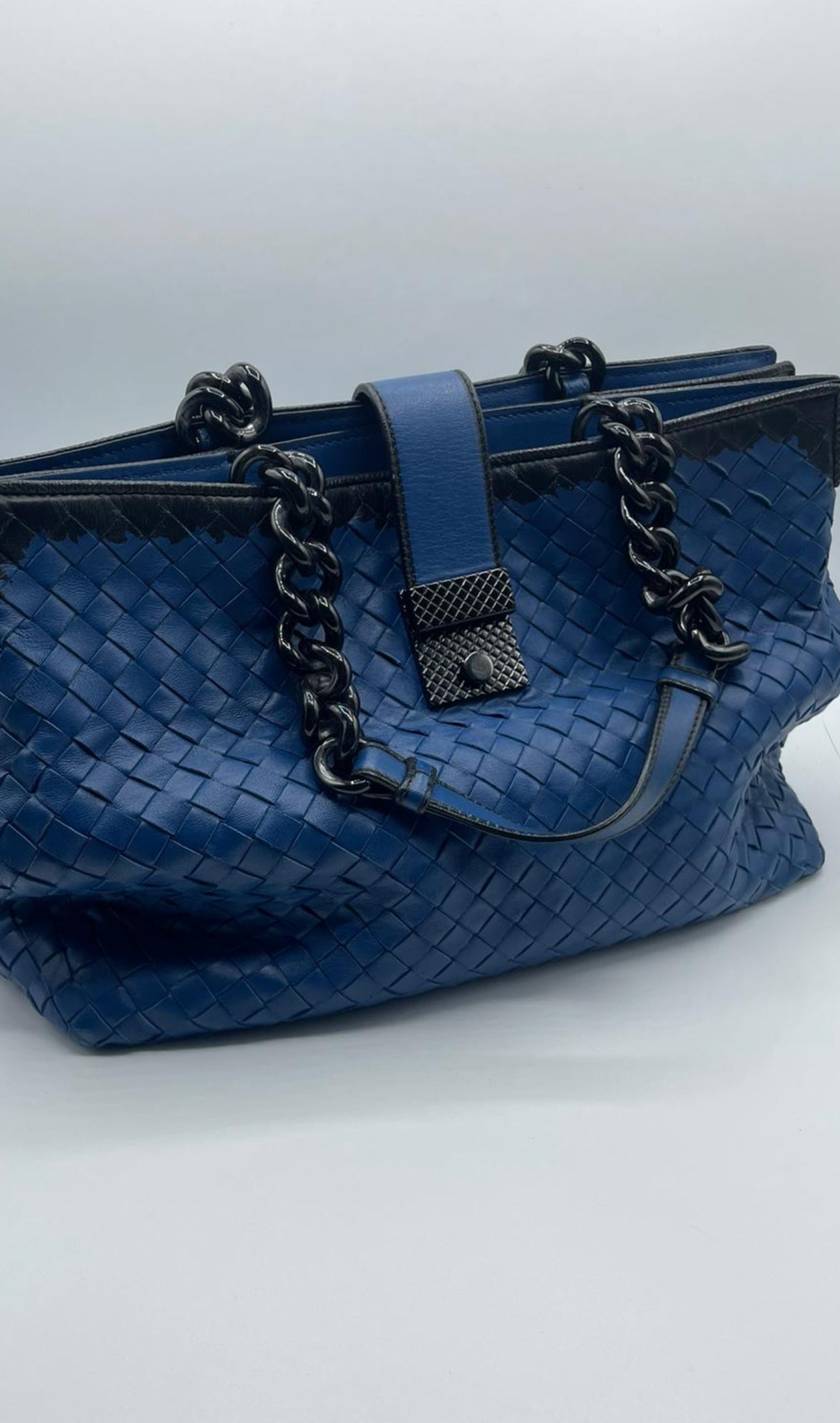 Bottega Veneta Blue Handbag