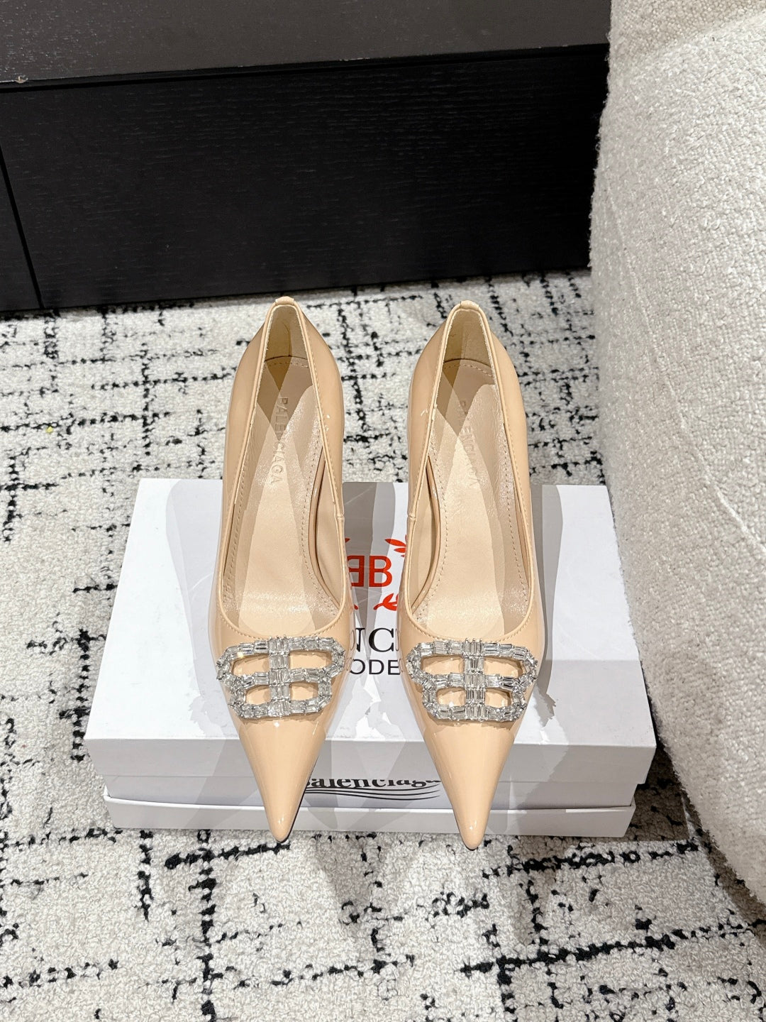 Balanciaga POINTED HIGH PUMPS IN LUXE BEIGE PATENT CALFSKIN WITH CRYSTAL BUCKLE