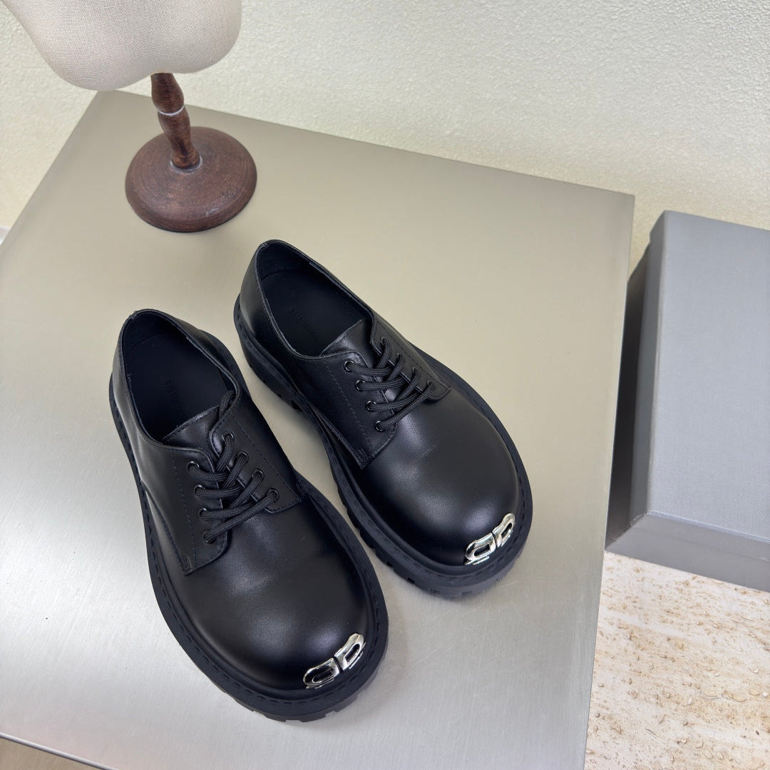 Balanciaga STOMPER DERBY IN BLACK SOFT BULLSKIN