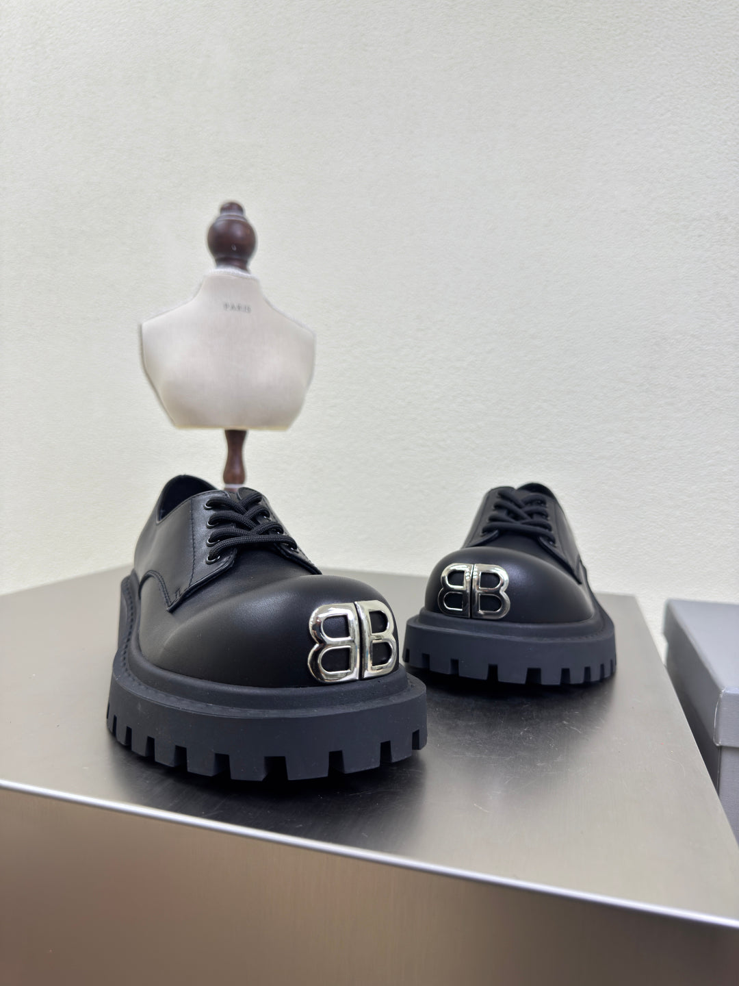 Balanciaga STOMPER DERBY IN BLACK SOFT BULLSKIN