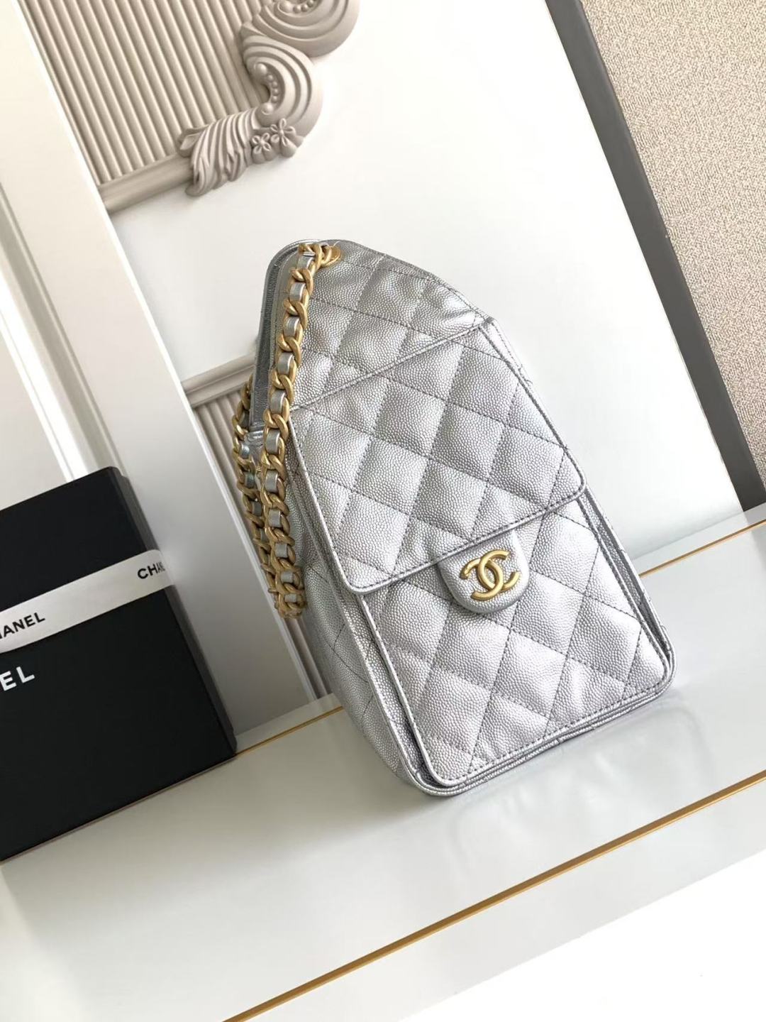 CHANEL 25C Hobo Bag 30cm Silver Metalic Grained Calfskin