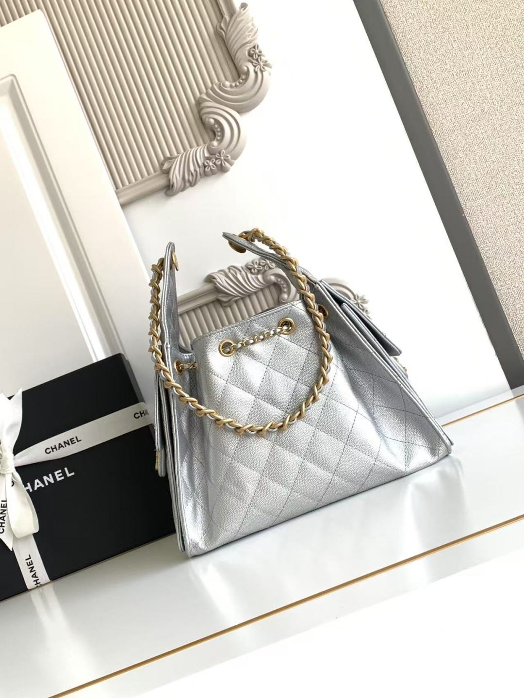 CHANEL 25C Hobo Bag 30cm Silver Metalic Grained Calfskin