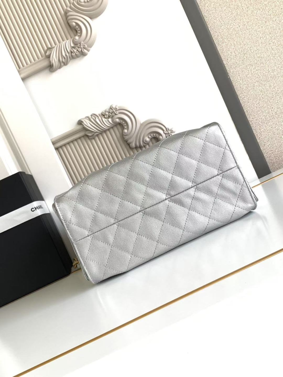 CHANEL 25C Hobo Bag 30cm Silver Metalic Grained Calfskin