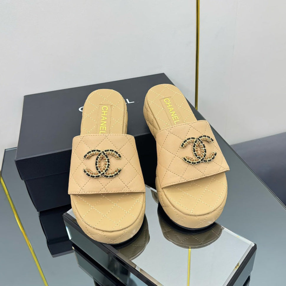 CHANEL 25 Flatform Slide Yellow Leather 238489