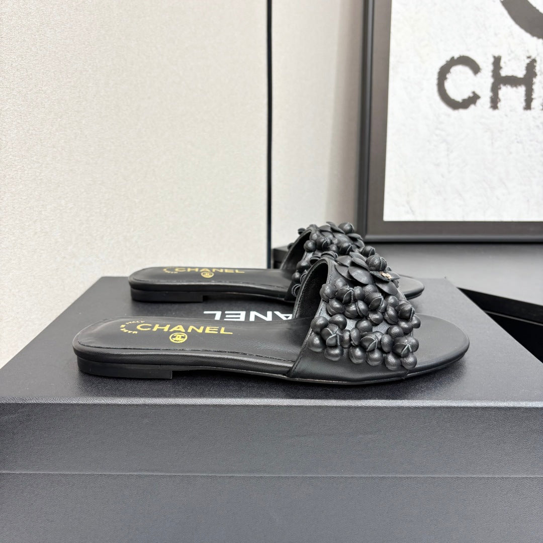 CHANEL 25C Mules Flower Black Calfskin