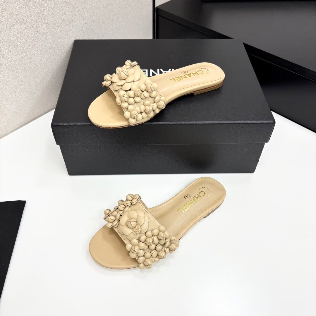 CHANEL 25C Mules Flower Beige Calfskin