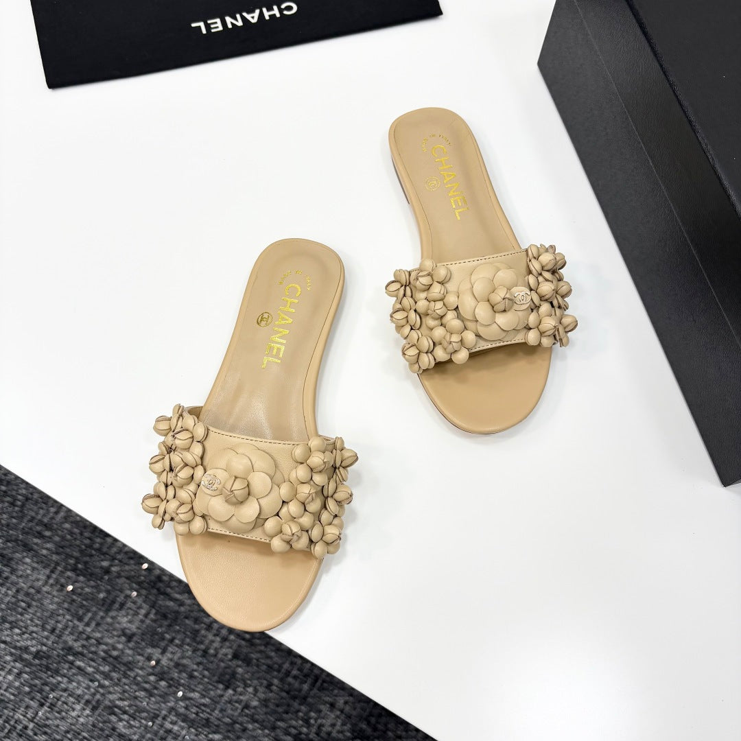 CHANEL 25C Mules Flower Beige Calfskin