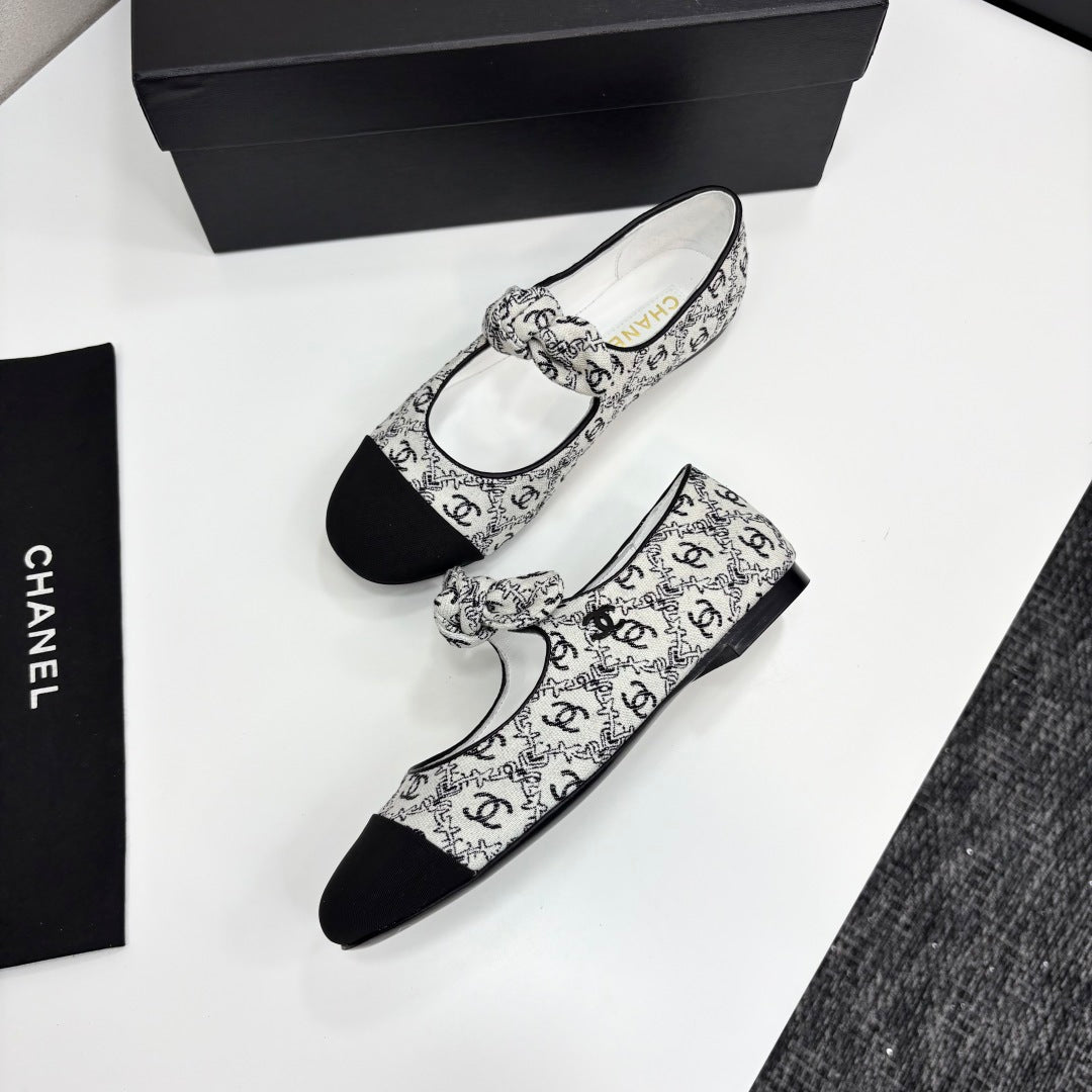 CHANEL 25 Mary Jane Flats Fabric and Sheepskin 270785