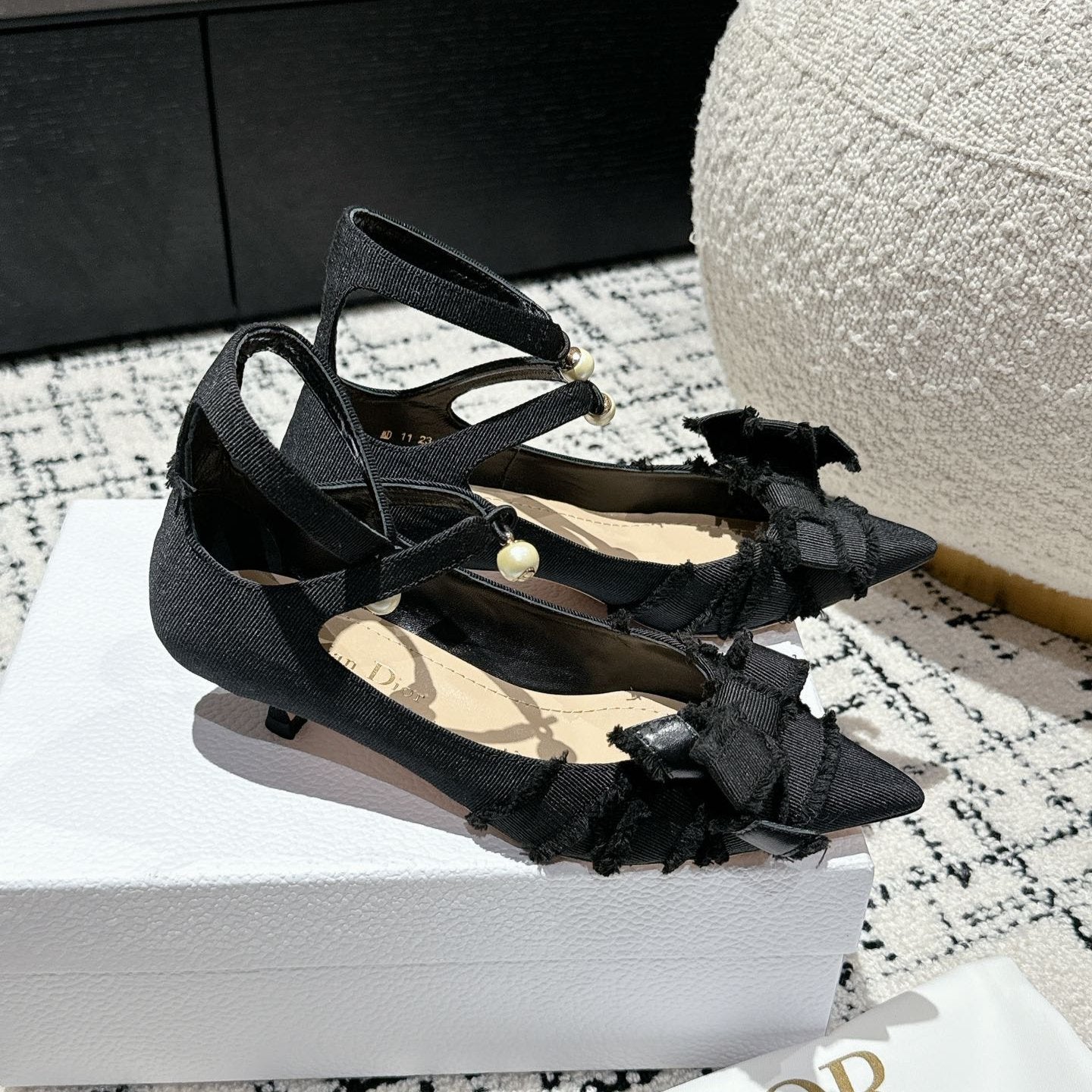 DIOR A DIORable pump 45 Black Fringed Grosgrain