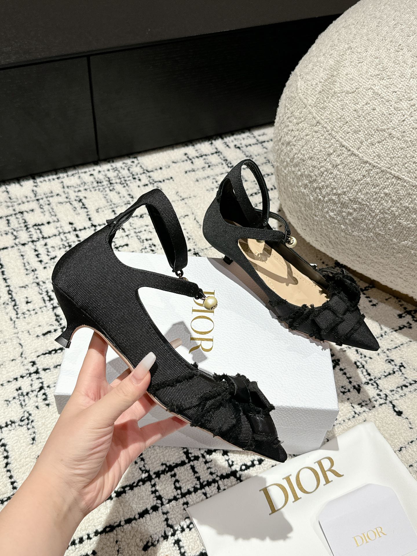 DIOR A DIORable pump 45 Black Fringed Grosgrain