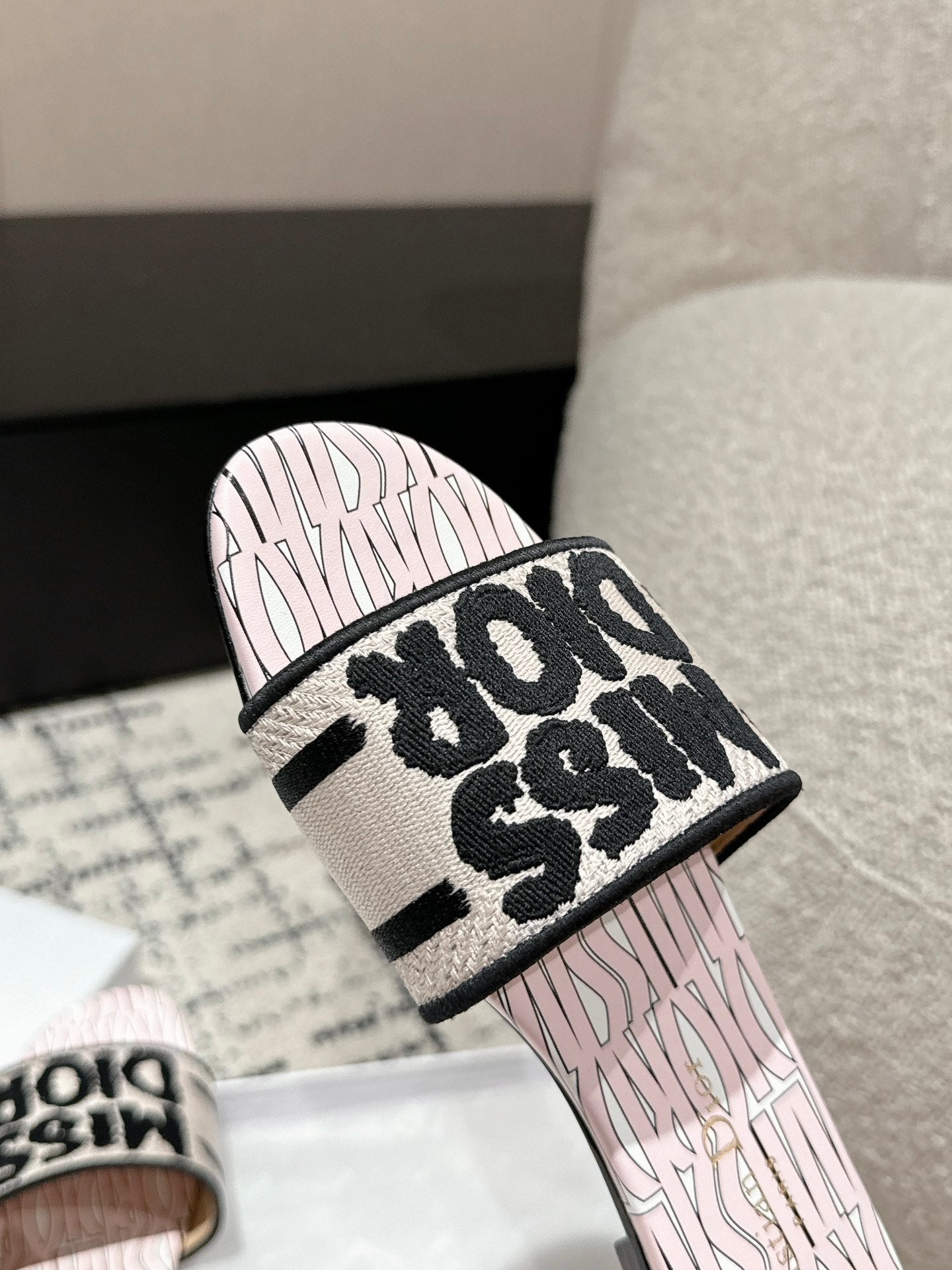 DIOR Dway Slide Pink Mix Black Embroidered Cotton