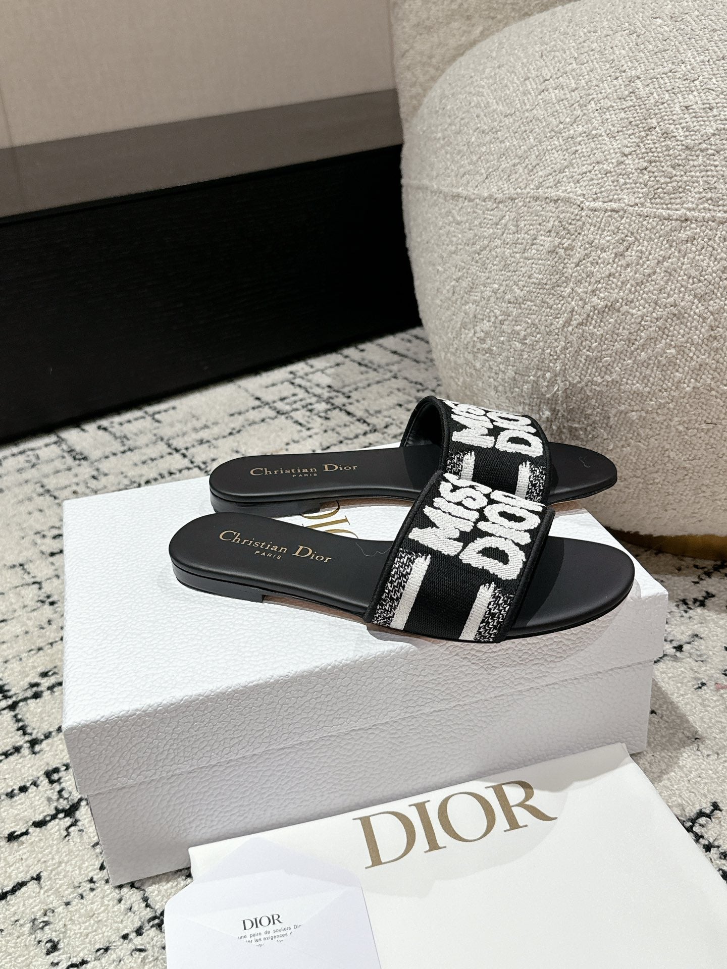 DIOR Dway Slide Black Mix White Embroidered Cotton