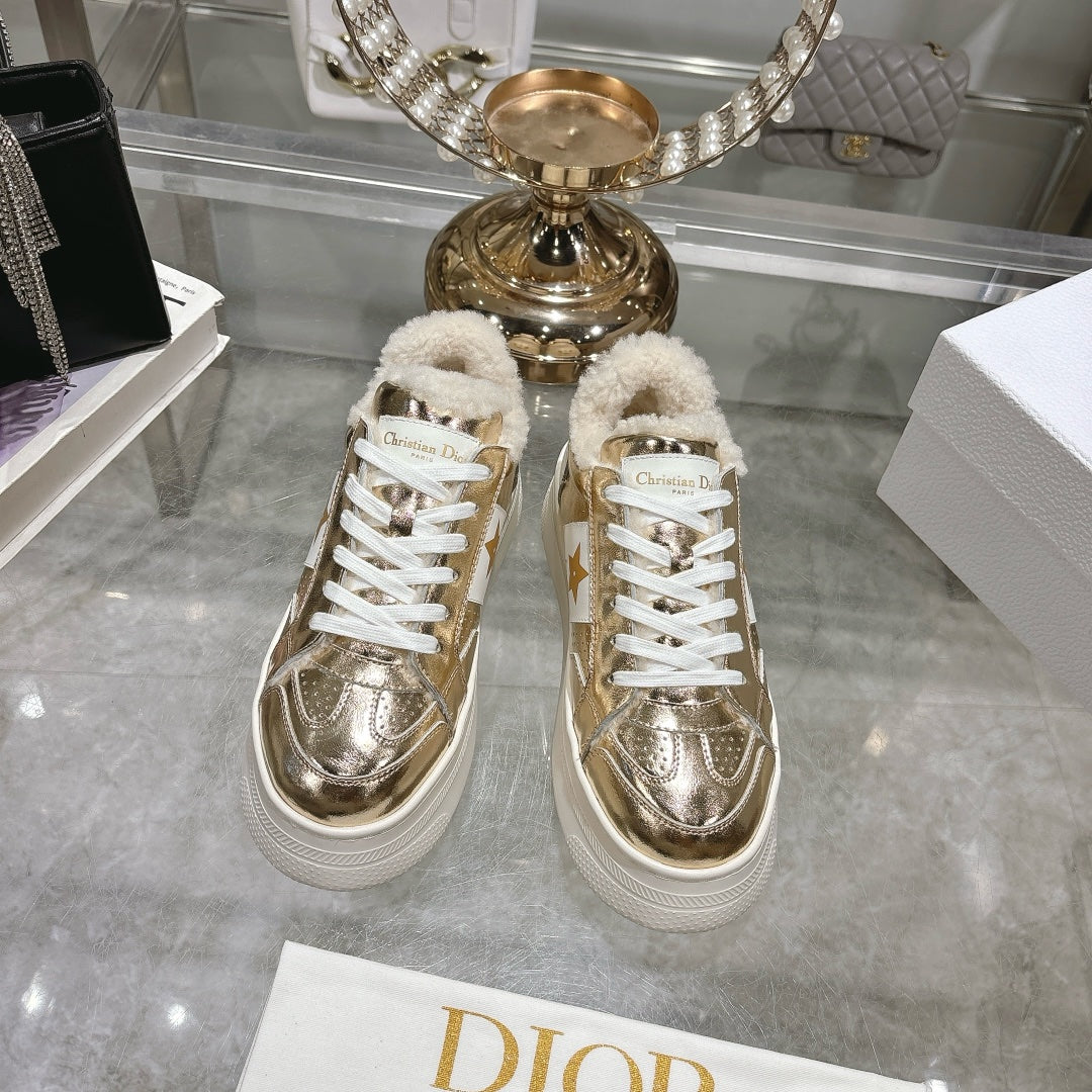 DIOR DIOR Star Platform Sneaker In Glossy Gold Cowhide 996420