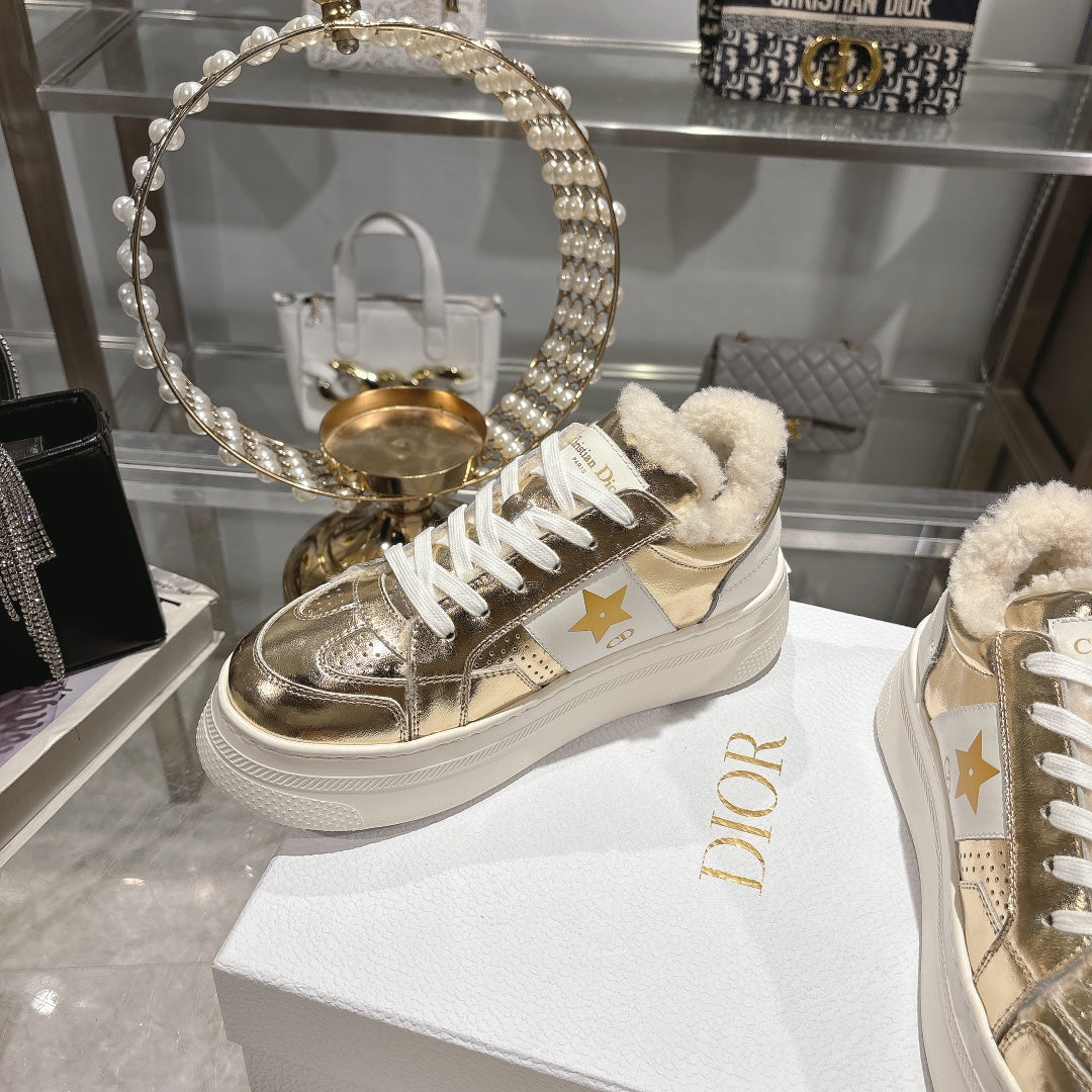 DIOR DIOR Star Platform Sneaker In Glossy Gold Cowhide 996420