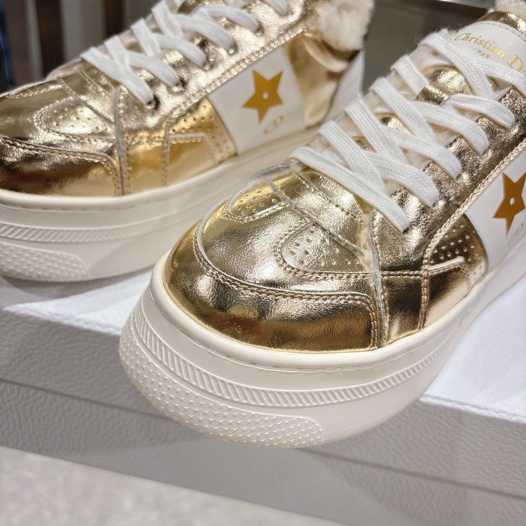 DIOR DIOR Star Platform Sneaker In Glossy Gold Cowhide 996420